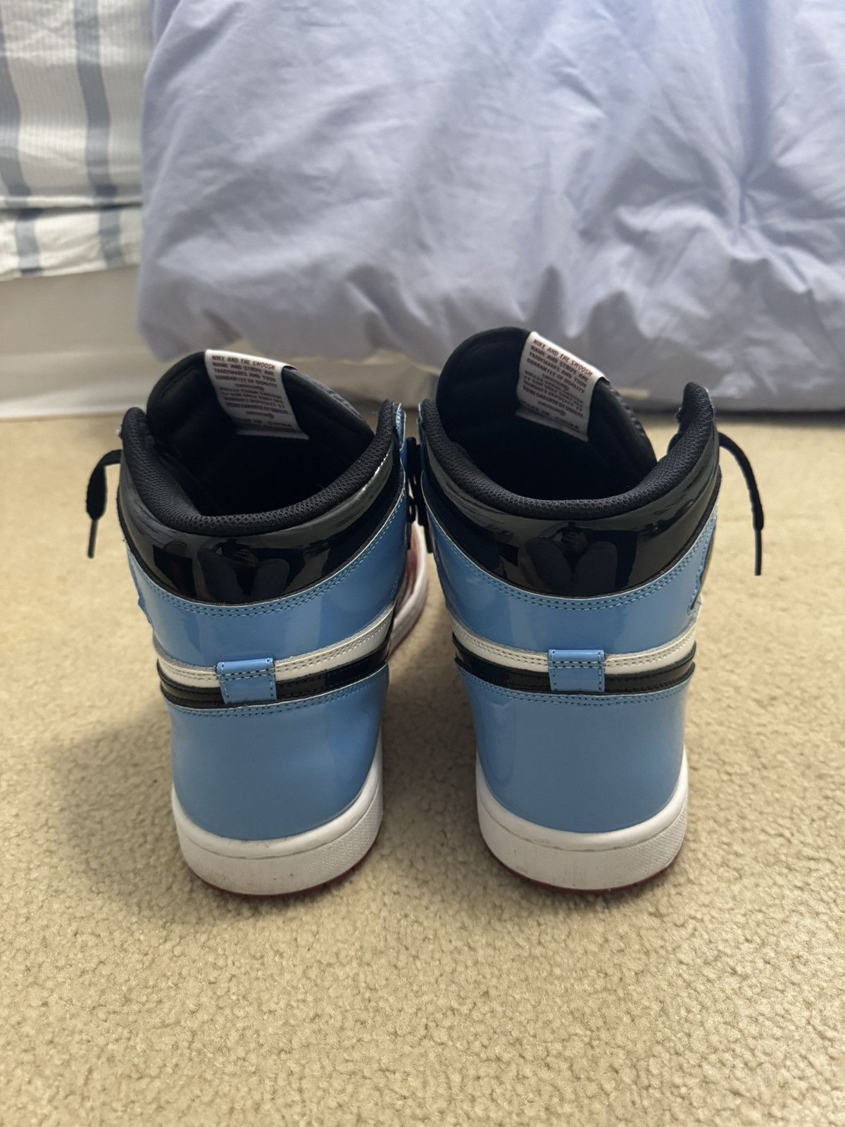 Nike Jordan 1 Retro High ‘Fearless UNC Chicago’ Size US 11 / EU 44 - 4 Thumbnail