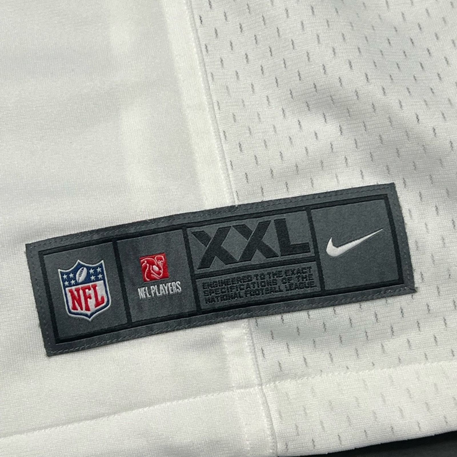 Nike Tennessee Titans Chris Johnson #28 Authentic Nike NFL Jersey Size US XXL / EU 58 / 5 - 6 Thumbnail