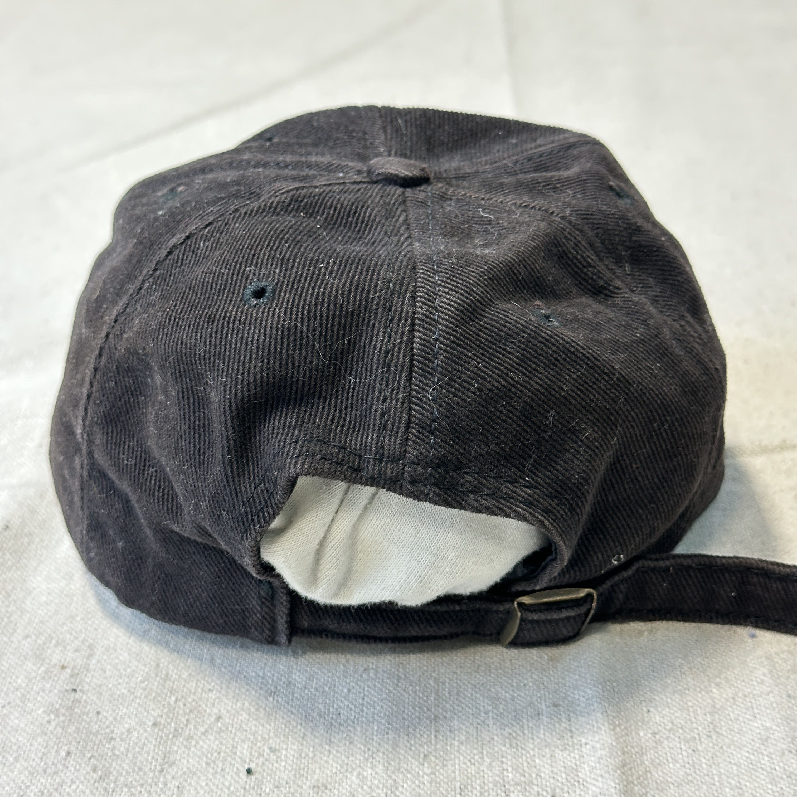 Other Vintage Jumanji Embroidered Black Cap Size One Size Size ONE SIZE - 4 Thumbnail