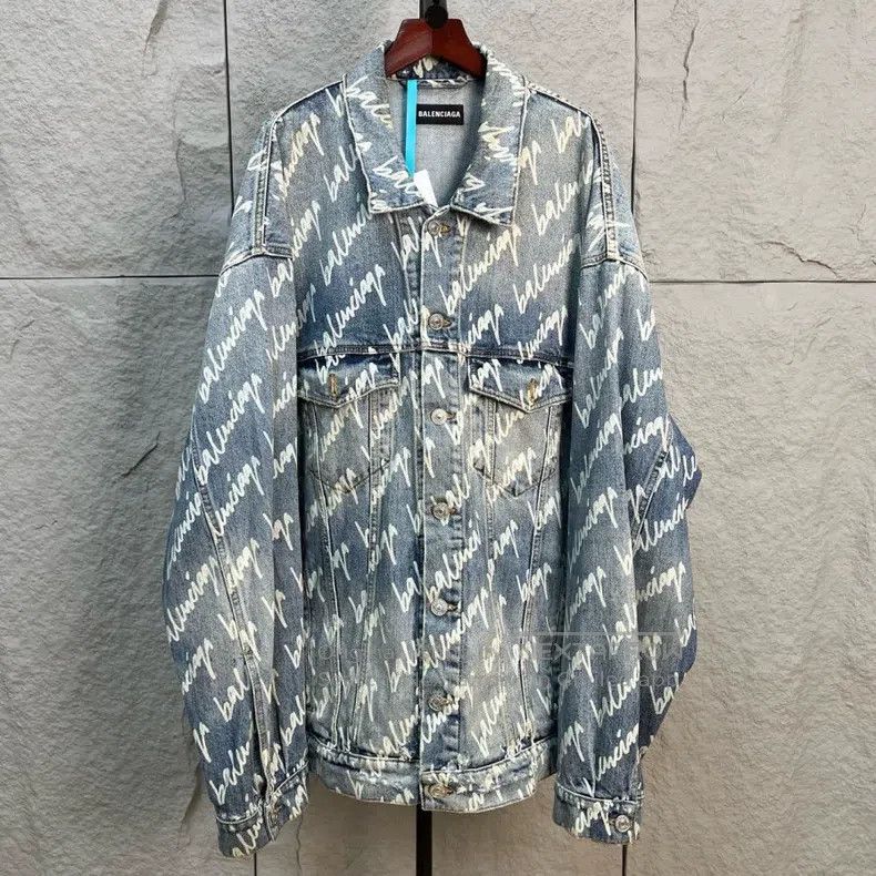 Balenciaga Balenciaga Distressed Slogan Printed Logo Denim Jacket Size US S / EU 44-46 / 1 - 1 Thumbnail
