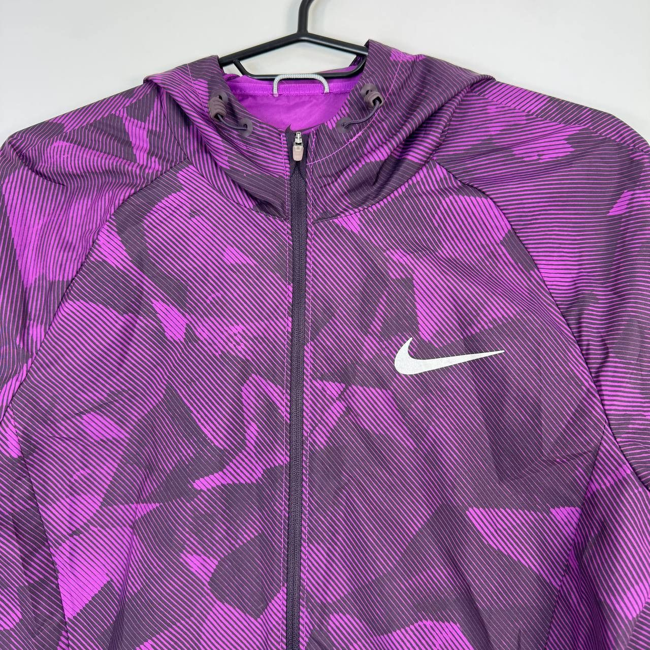 Nike Nike Women’s Lightweight Jacket Purple 855156-550 Running S Size S / US 4 / IT 40 - 3 Thumbnail