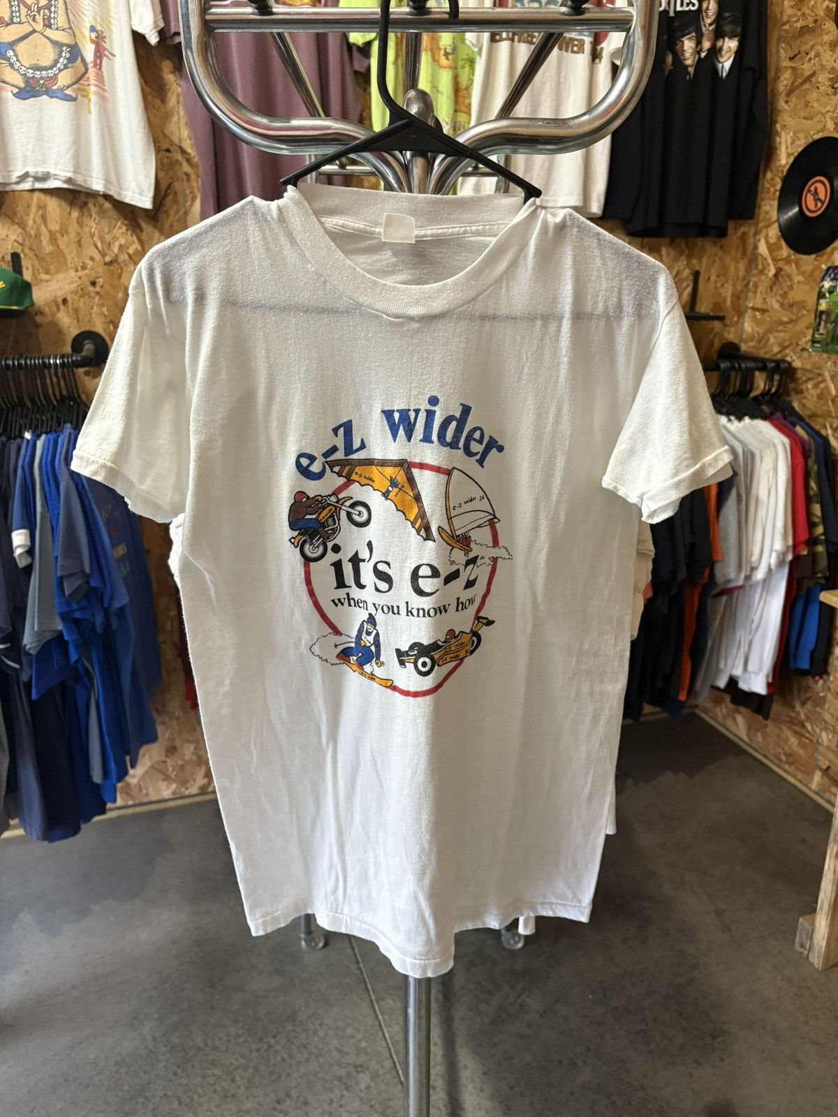 Vintage 1980’s Ez Wider T-Shirt Size US L / EU 52-54 / 3 - 1 Thumbnail