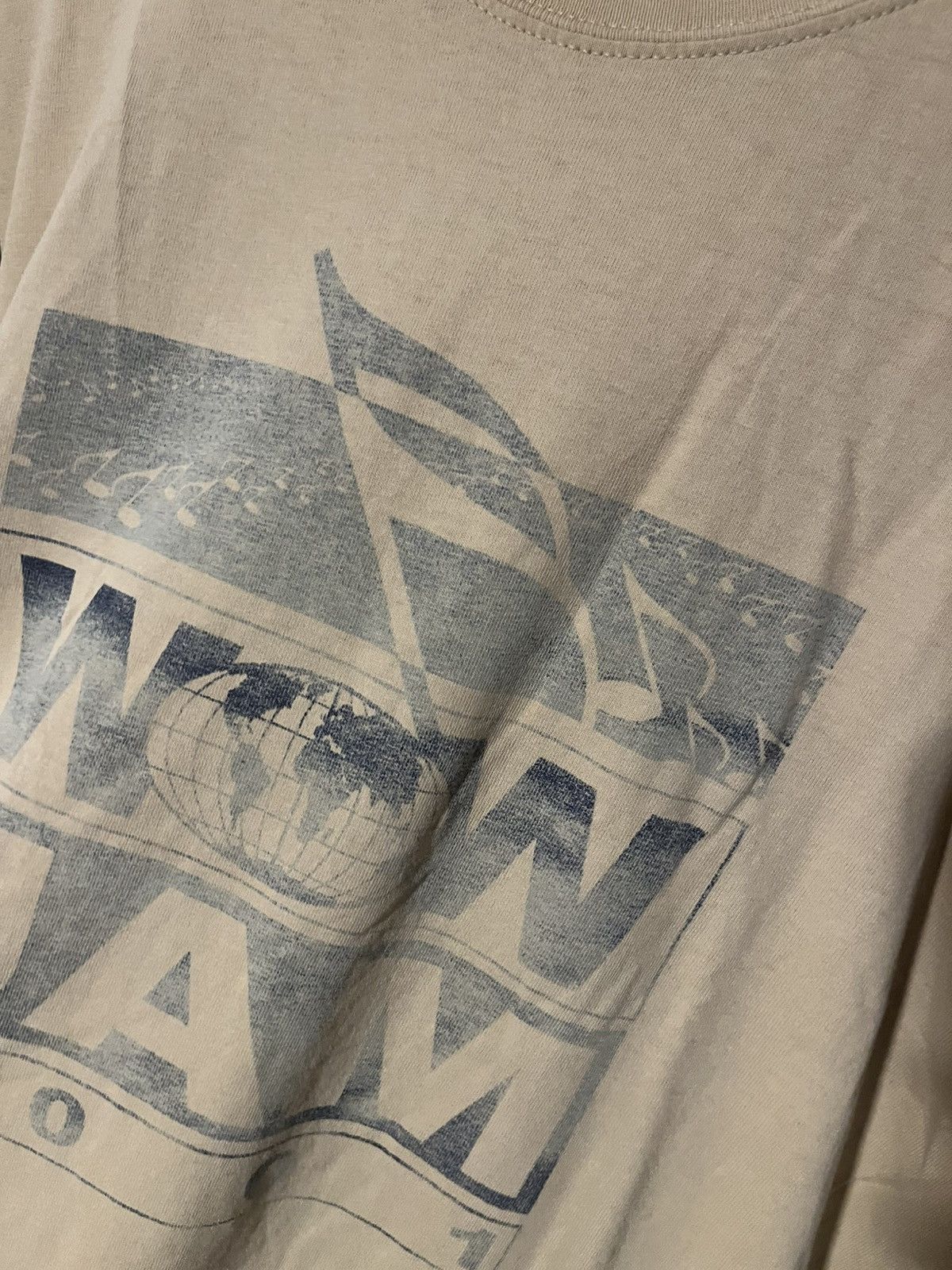 Gildan Vintage y2K 2001WOW Jam Music Tee shirt Size US L / EU 52-54 / 3 - 9 Thumbnail