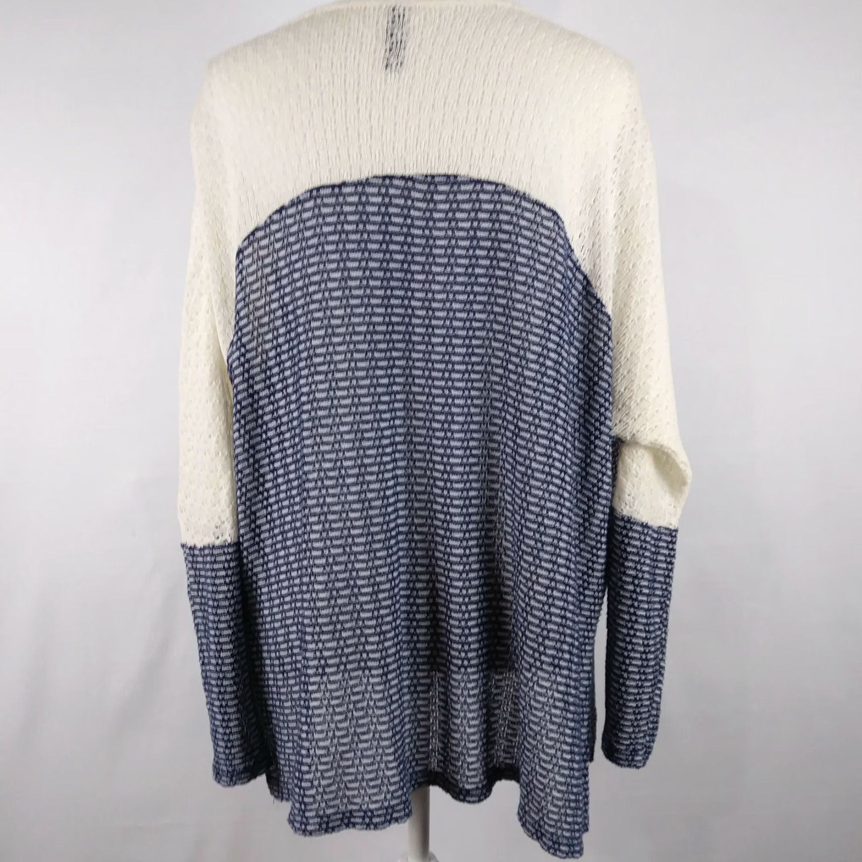 Vintage DAHLYA Womens Top Blouse Shirt Oversized Crochet Light Knit Cream Blue L Size L / US 10 / IT 46 - 4 Thumbnail