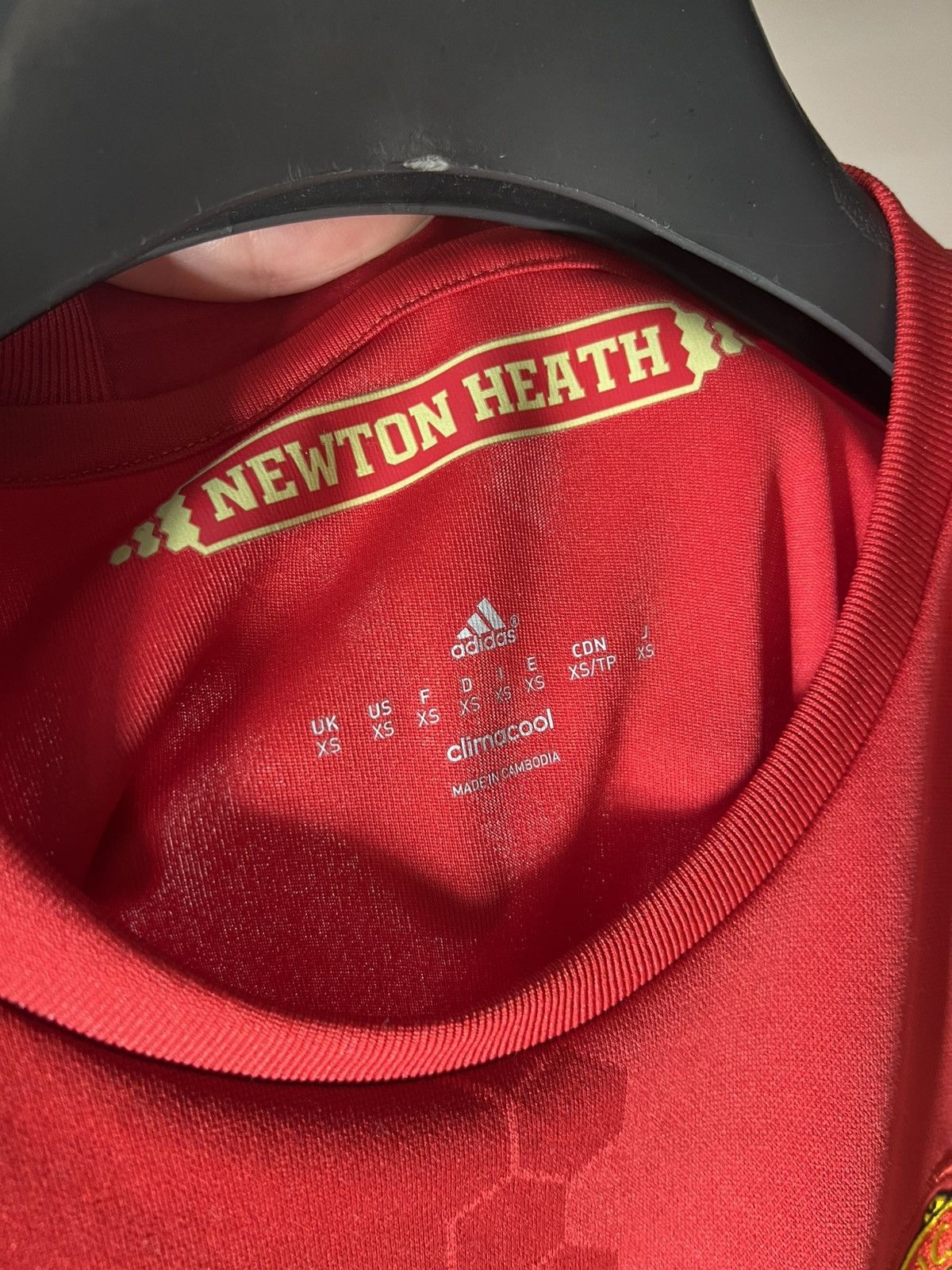 Vintage VERY RARE ADIDAS FC MANCHESTER UNITED ENGLAND SOCCER JERSEY Size US XS / EU 42 / 0 - 7 Thumbnail
