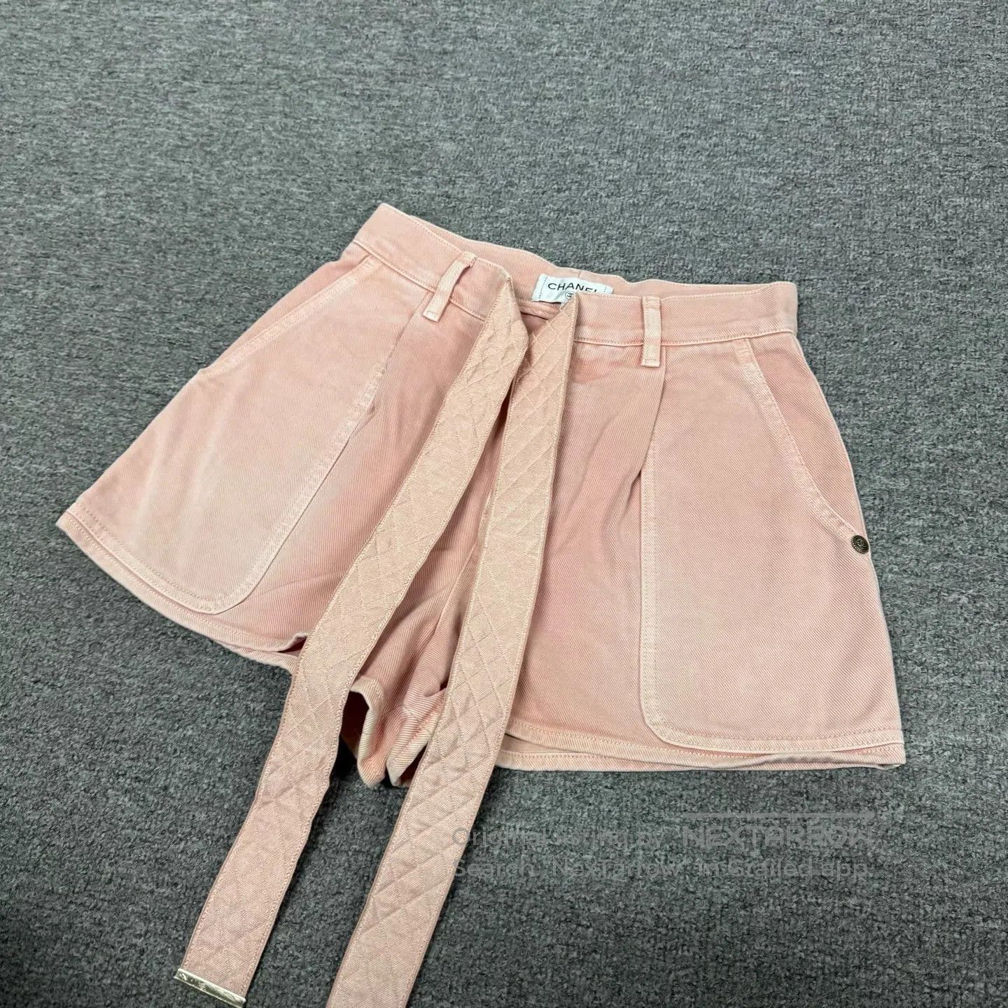 Chanel Chanel size 34 Pink ribbon denim shorts| Size 26" / US 2 / IT 38 - 4 Thumbnail