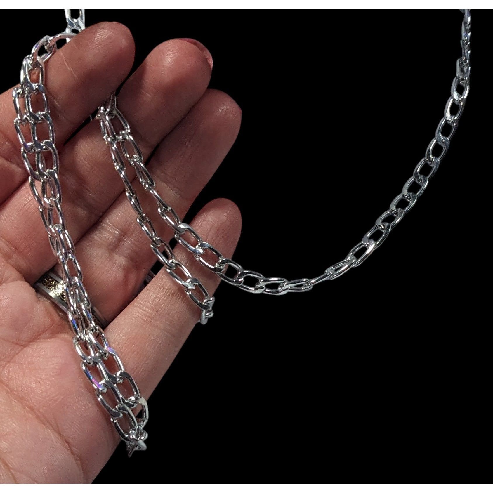 Other Bright Silver Tone Lightweight Aluminum Chain Necklace Size ONE SIZE - 4 Thumbnail
