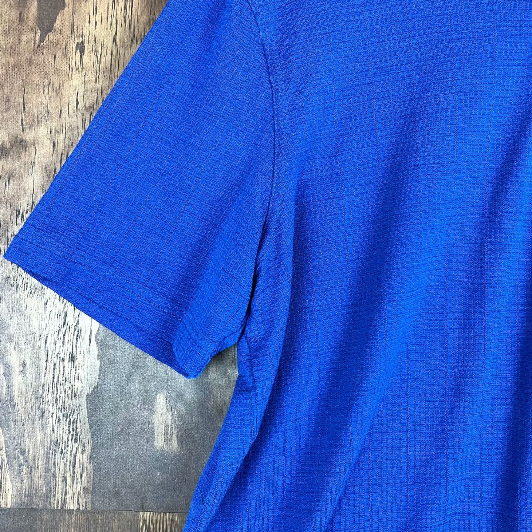 Vintage VINTAGE Jhane Barnes Polo Shirt Mens Blue Silk & Spandex Short Sleeve M Casual Wear 38 in Chest Knit Pattern 90s Mens Size US M / EU 48-50 / 2 - 3 Thumbnail