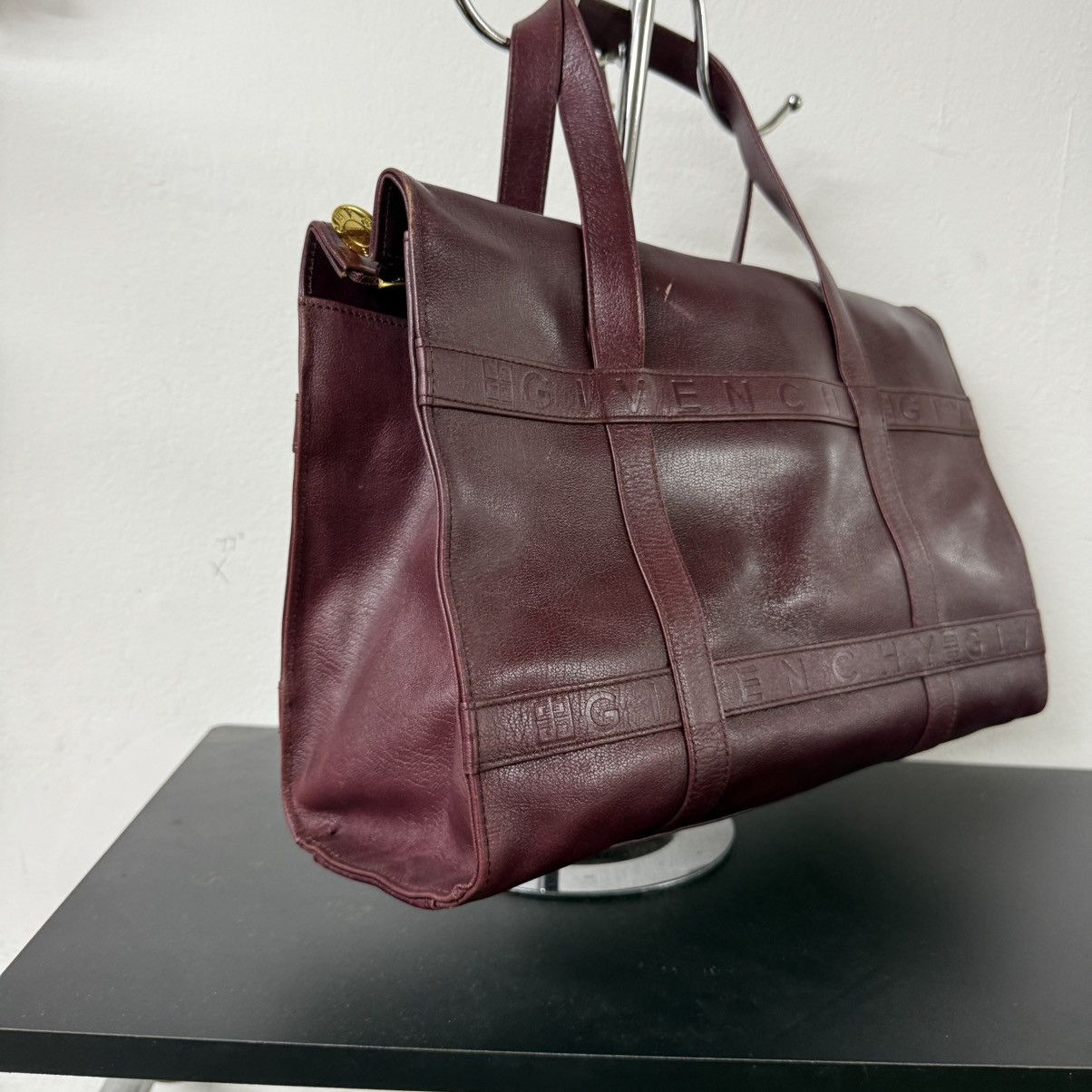 Givenchy Authentic Vintage Givenchy Leather Mahogany Red Handbag Size ONE SIZE - 3 Thumbnail