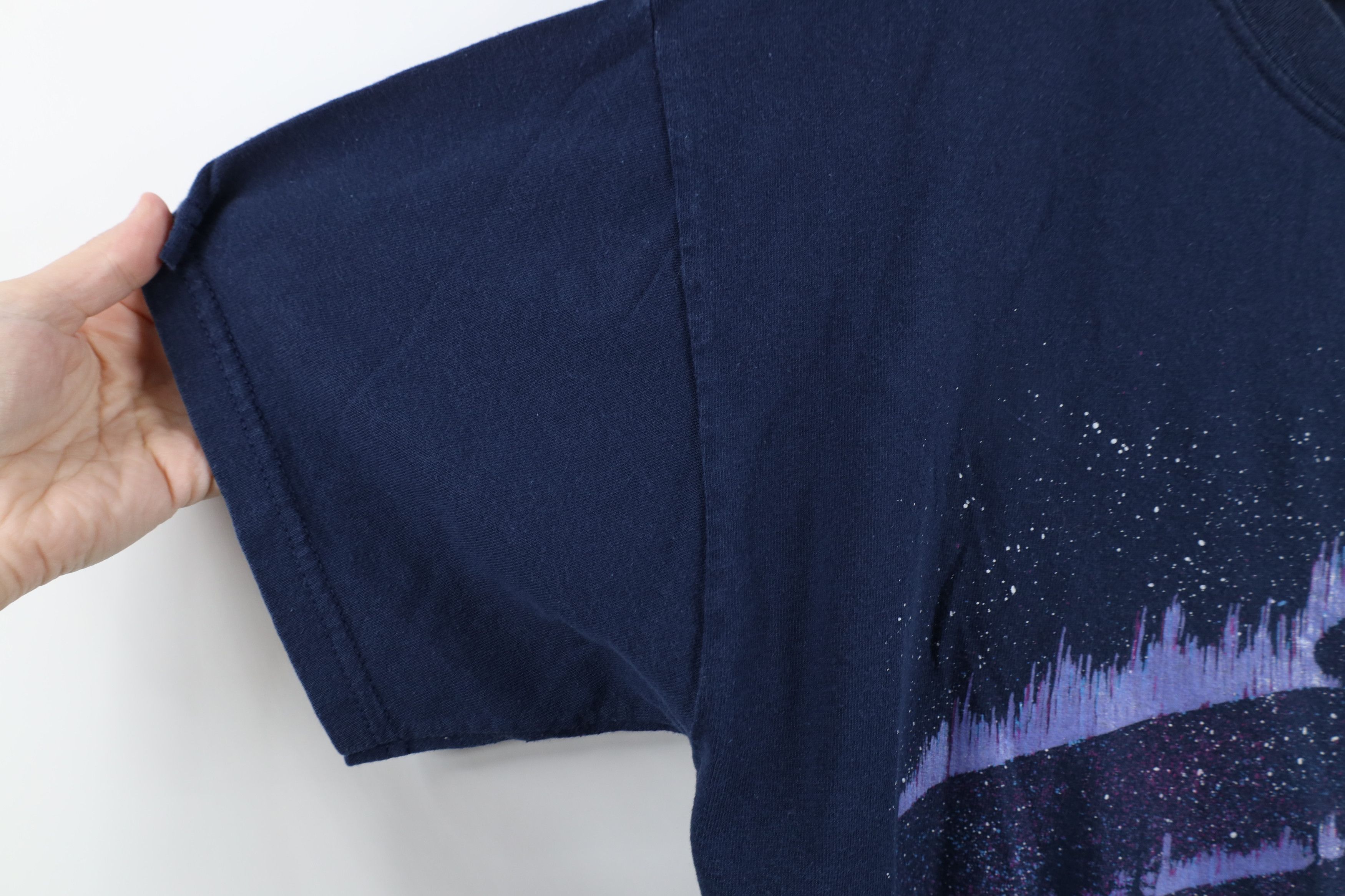 Vintage Vintage 90s Streetwear Northern Lights Alaska T-Shirt Blue Size US L / EU 52-54 / 3 - 5 Thumbnail