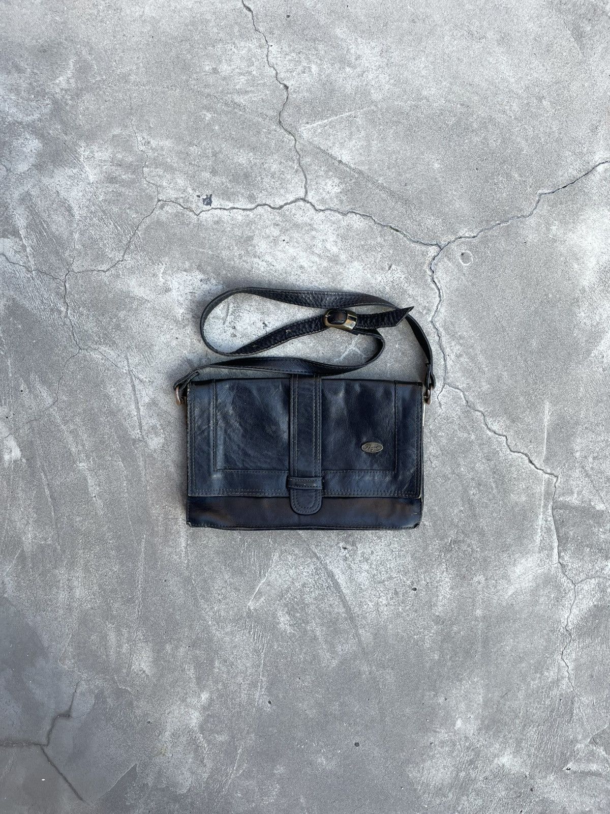 Bugatti Saved Bugatti Black Leather Messenger Bag 90s Size ONE SIZE - 4 Thumbnail