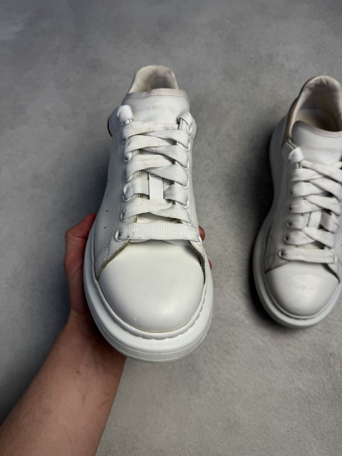 Alexander McQueen Alexander McQueen Oversized Leather Sneakers White size41 Size US 8 / EU 41 - 7 Thumbnail