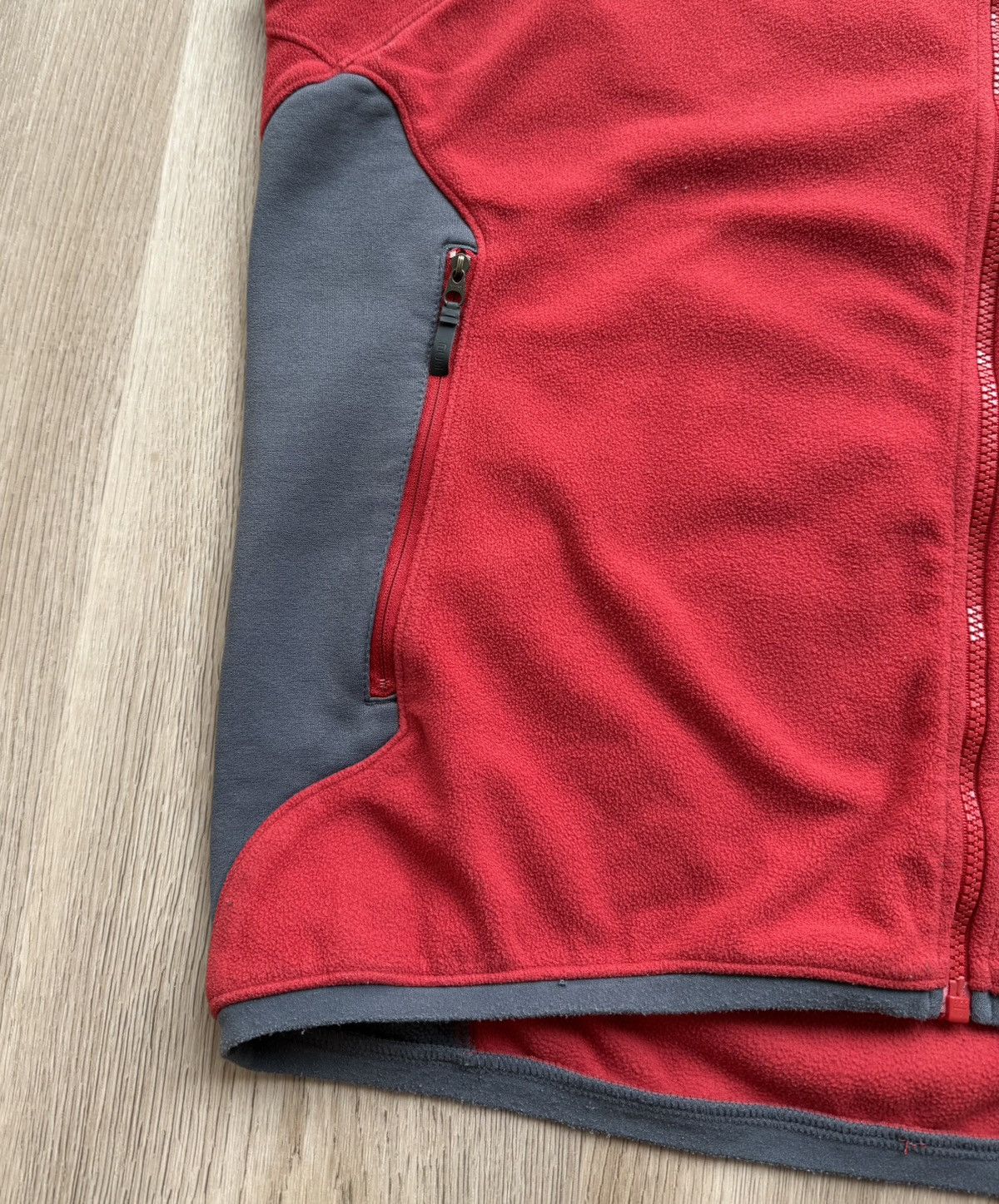 Nike ACG Vintage Nike Acg Red Fleece Vest Therma Fit Size US XL / EU 56 / 4 - 2 Thumbnail