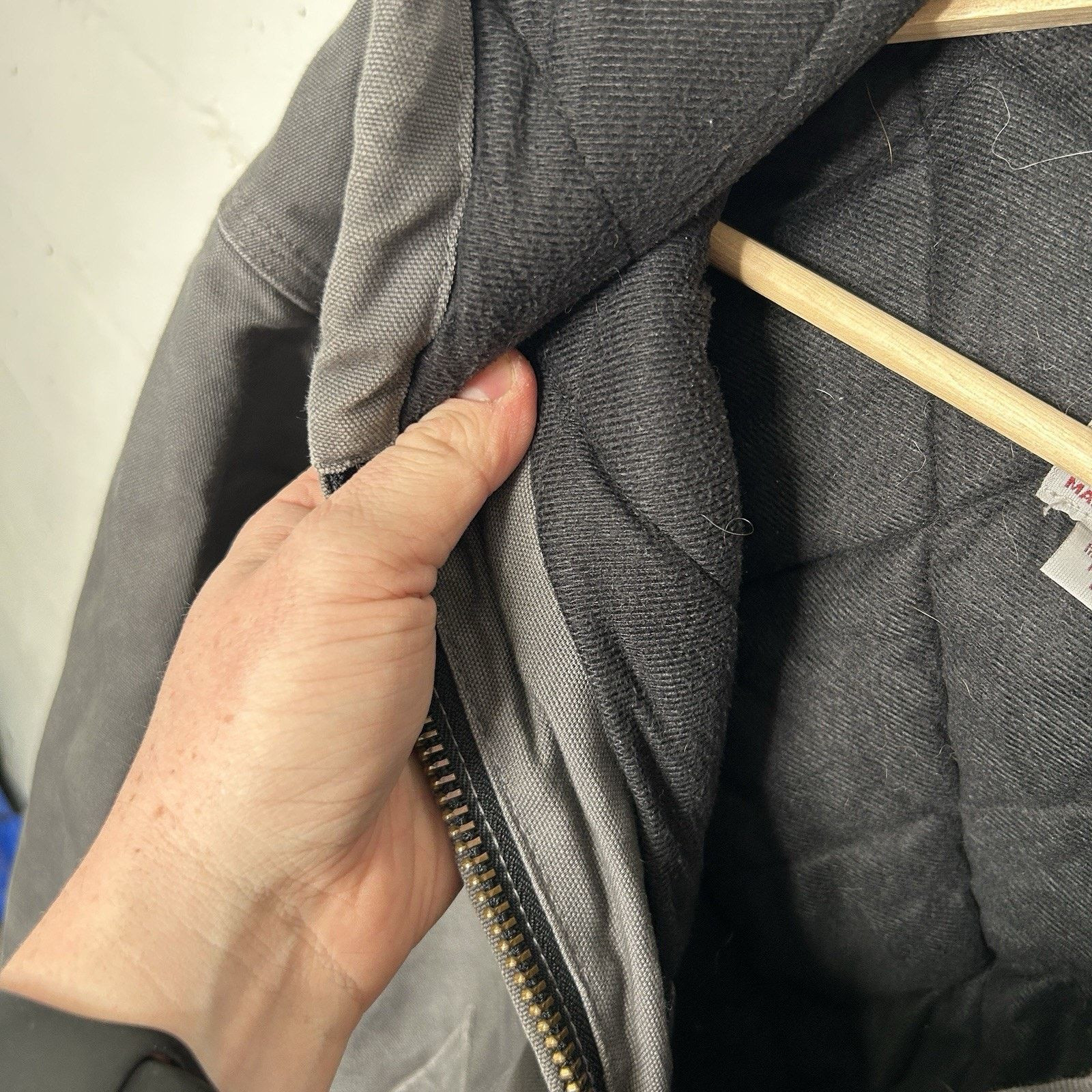 Carhartt Carhartt Quilted Hooded Active Jacket “Gravel/Grey” J140-GVL Size US L / EU 52-54 / 3 - 13 Thumbnail