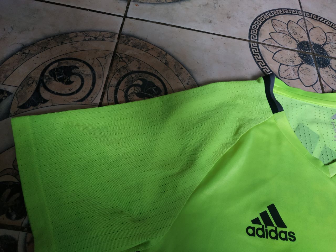 Adidas Adidas Chelsea FC 2016/17 Adizero Training Jersey size M Size US M / EU 48-50 / 2 - 10 Thumbnail