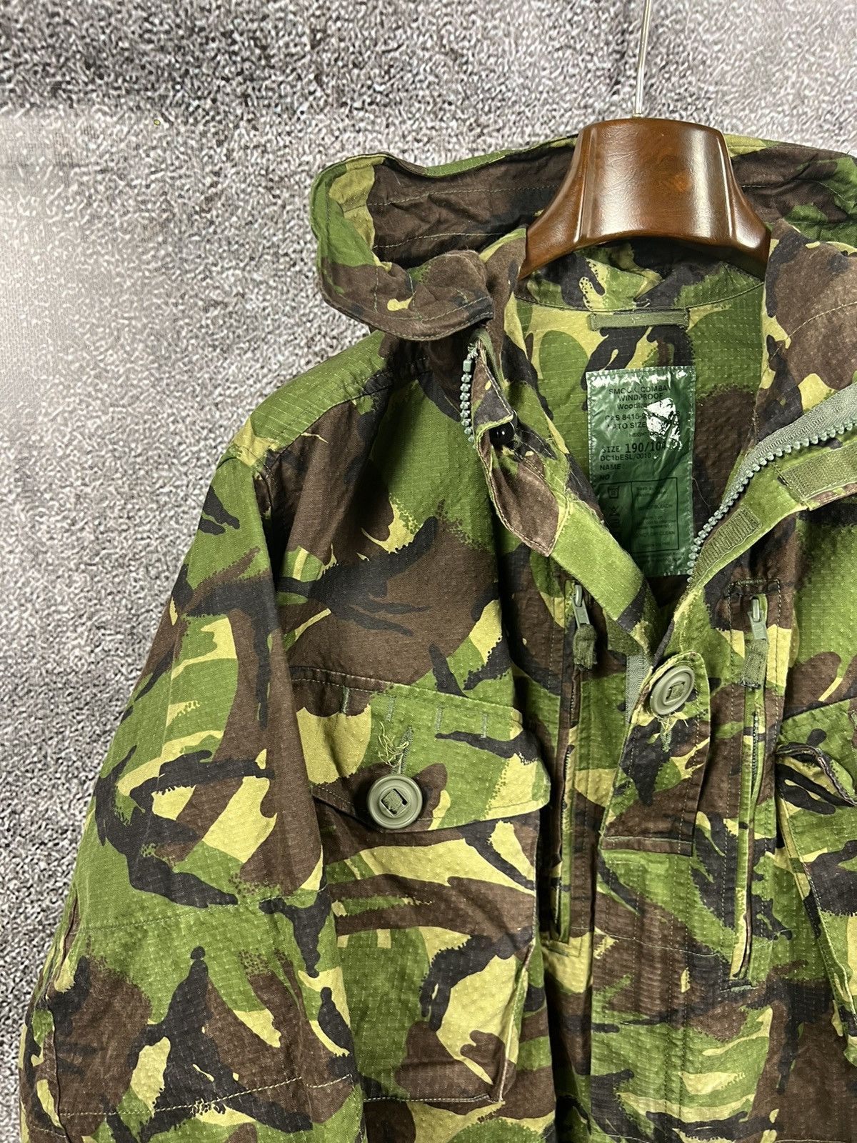 Vintage British Army Jacket Smock Windproof DPM Woodland military Size US XL / EU 56 / 4 - 9 Thumbnail