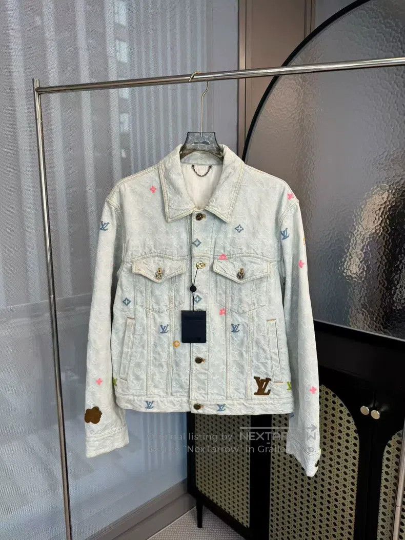 Louis Vuitton Louis Vuitton Presbyopic full logo denim jacket Size US M / EU 48-50 / 2 - 1 Thumbnail