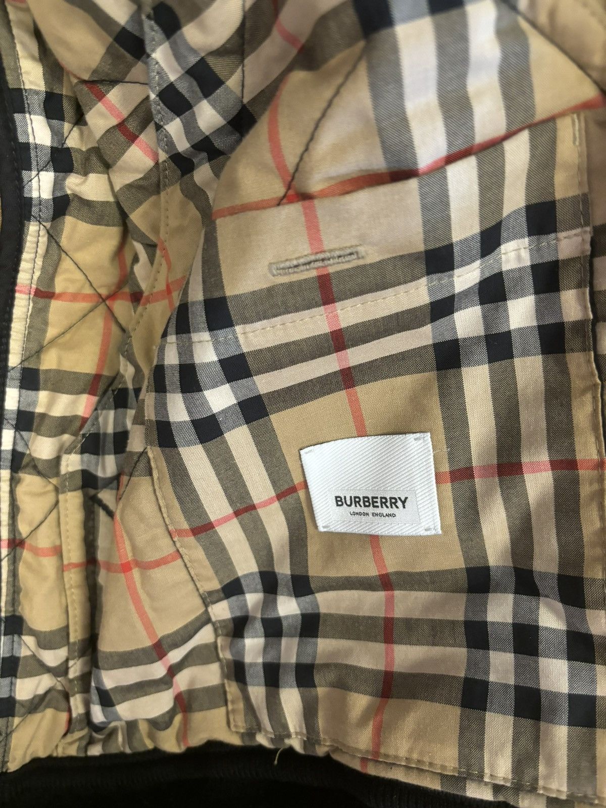 Burberry Burberry Quilted Bomber Jacket Size US M / EU 48-50 / 2 - 6 Thumbnail