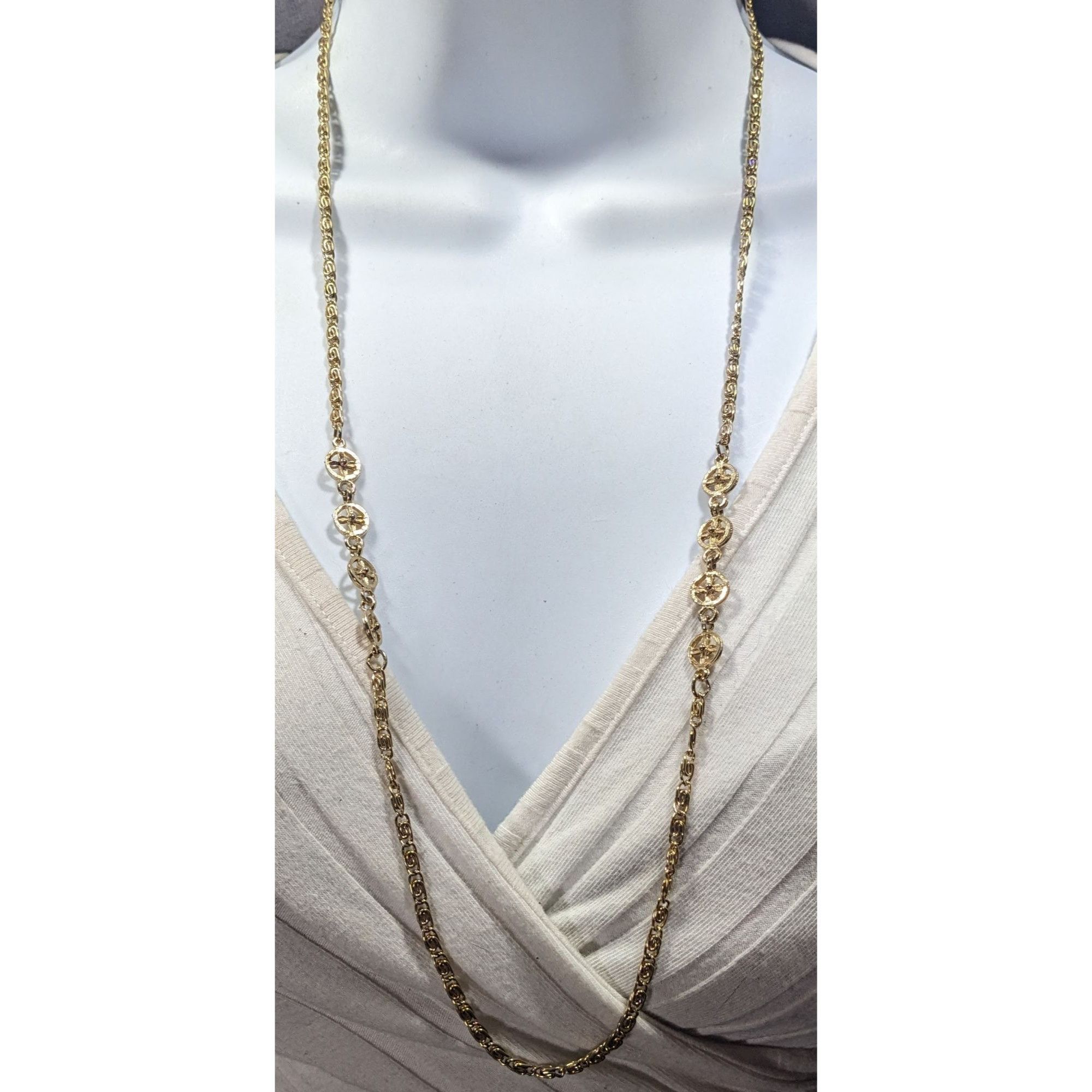 Other Classic Snail Chain Gold Tone With Floral Charm Accents Size ONE SIZE - 2 Thumbnail