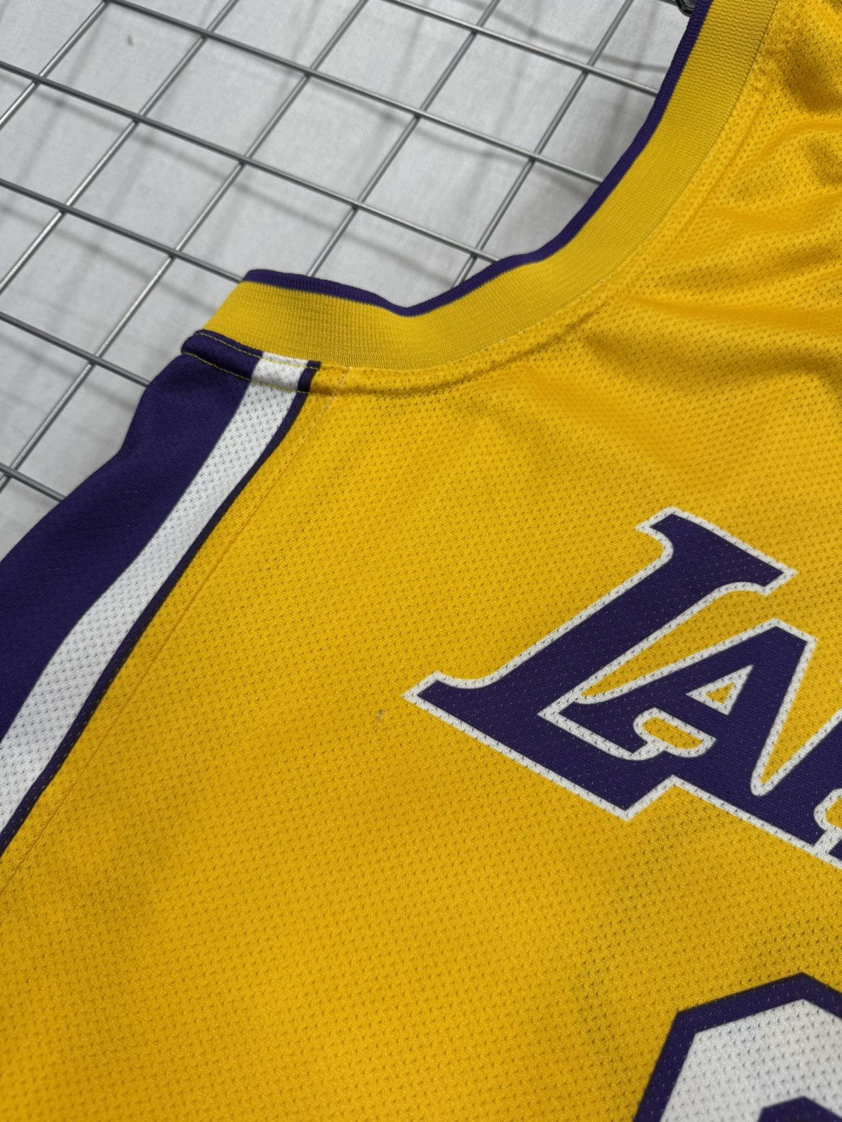 NBA Vintage Los Angeles Lakers #8 Kobe Bryant Jersey NBA Legend Size US M / EU 48-50 / 2 - 5 Thumbnail