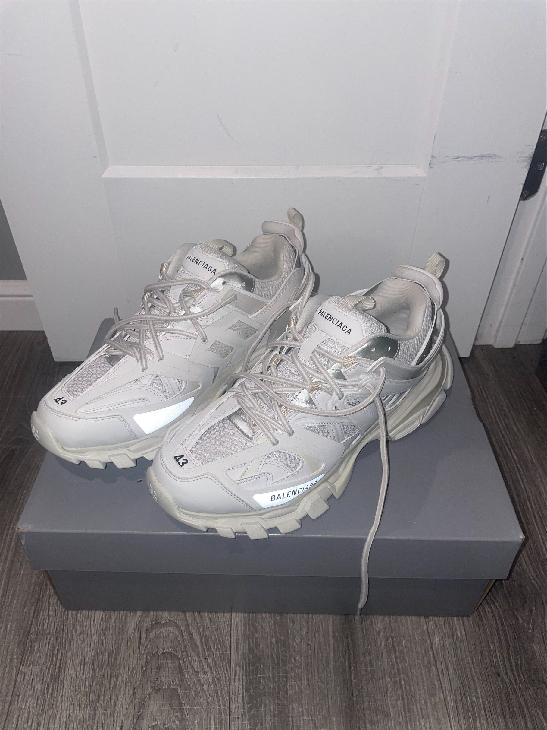 Balenciaga White Track Sneaker Size US 10 / EU 43 - 1 Thumbnail