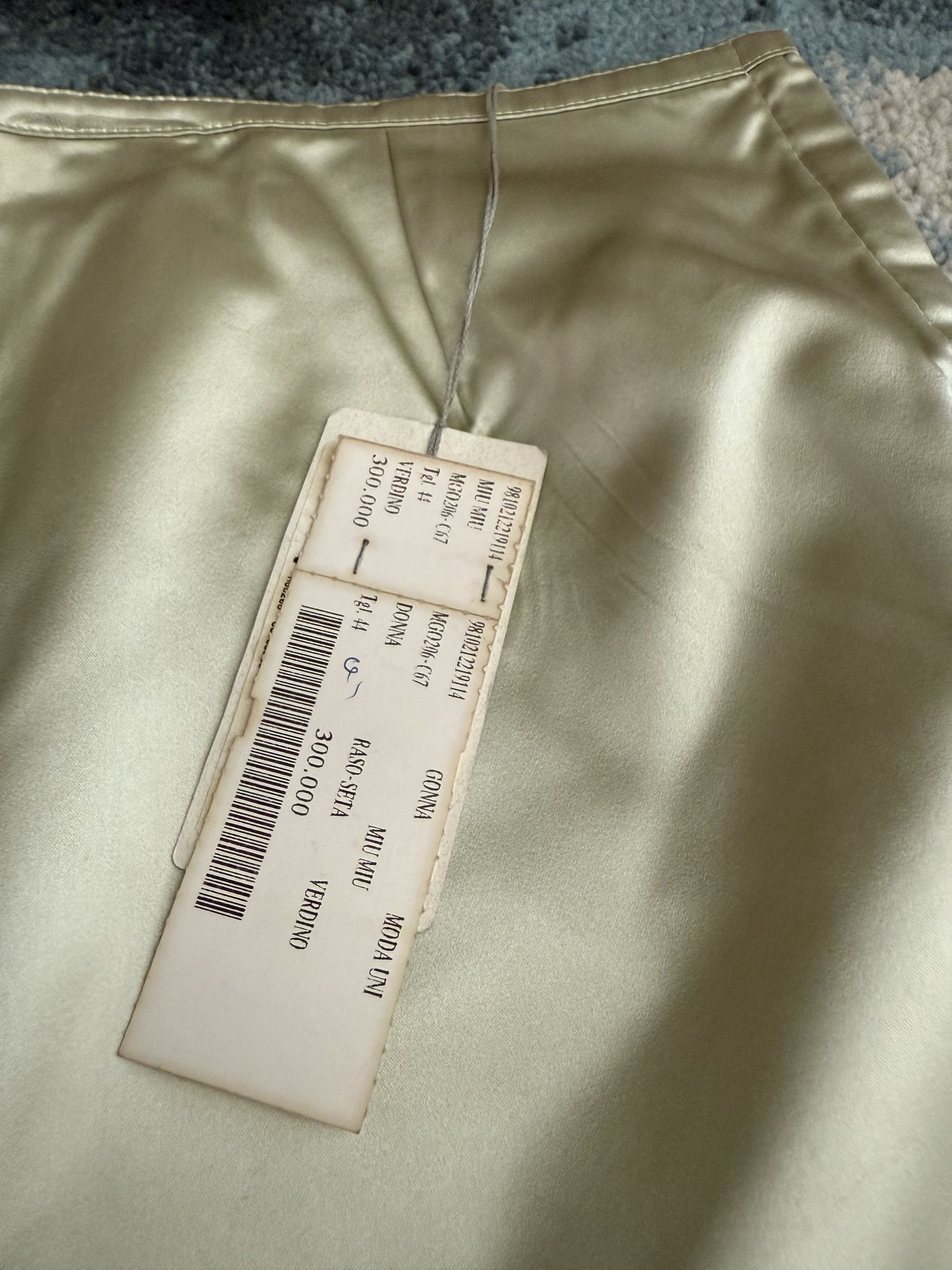 Miu Miu Miu Miu y2k Silk Skirt Size 30" / US 8 / IT 44 - 3 Thumbnail