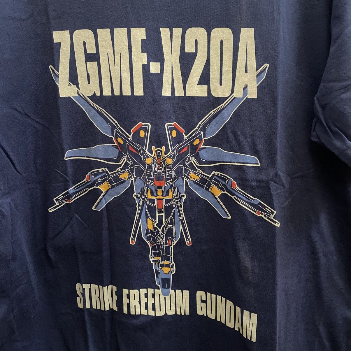 Uniqlo UNIQLO GUNDAM 40TH ANIVESSARY Size US XL / EU 56 / 4 - 2 Thumbnail