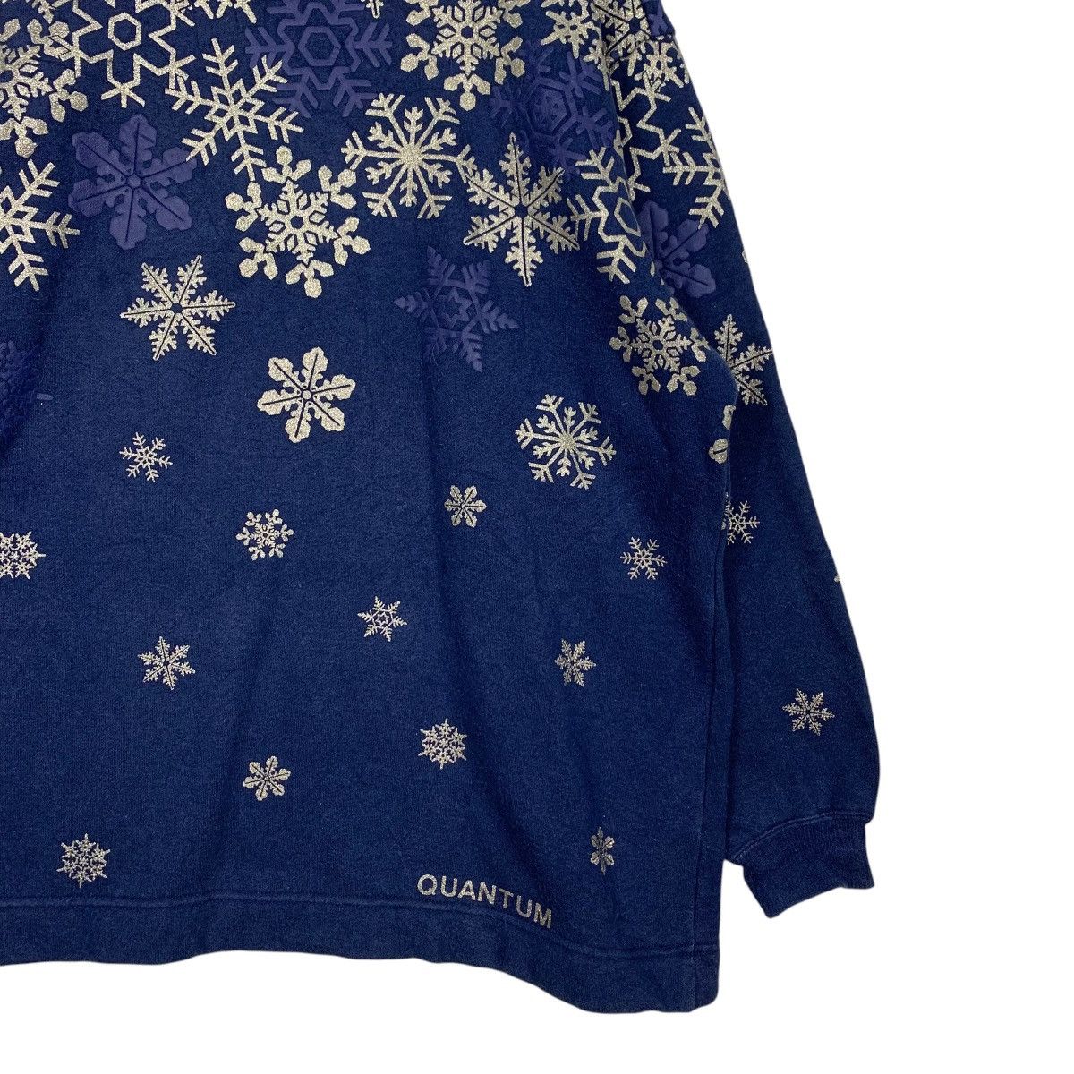 Vintage QUANTUM Snowflakes Logo Crewneck Pullover Sweater #2866-C129 Size US M / EU 48-50 / 2 - 6 Thumbnail