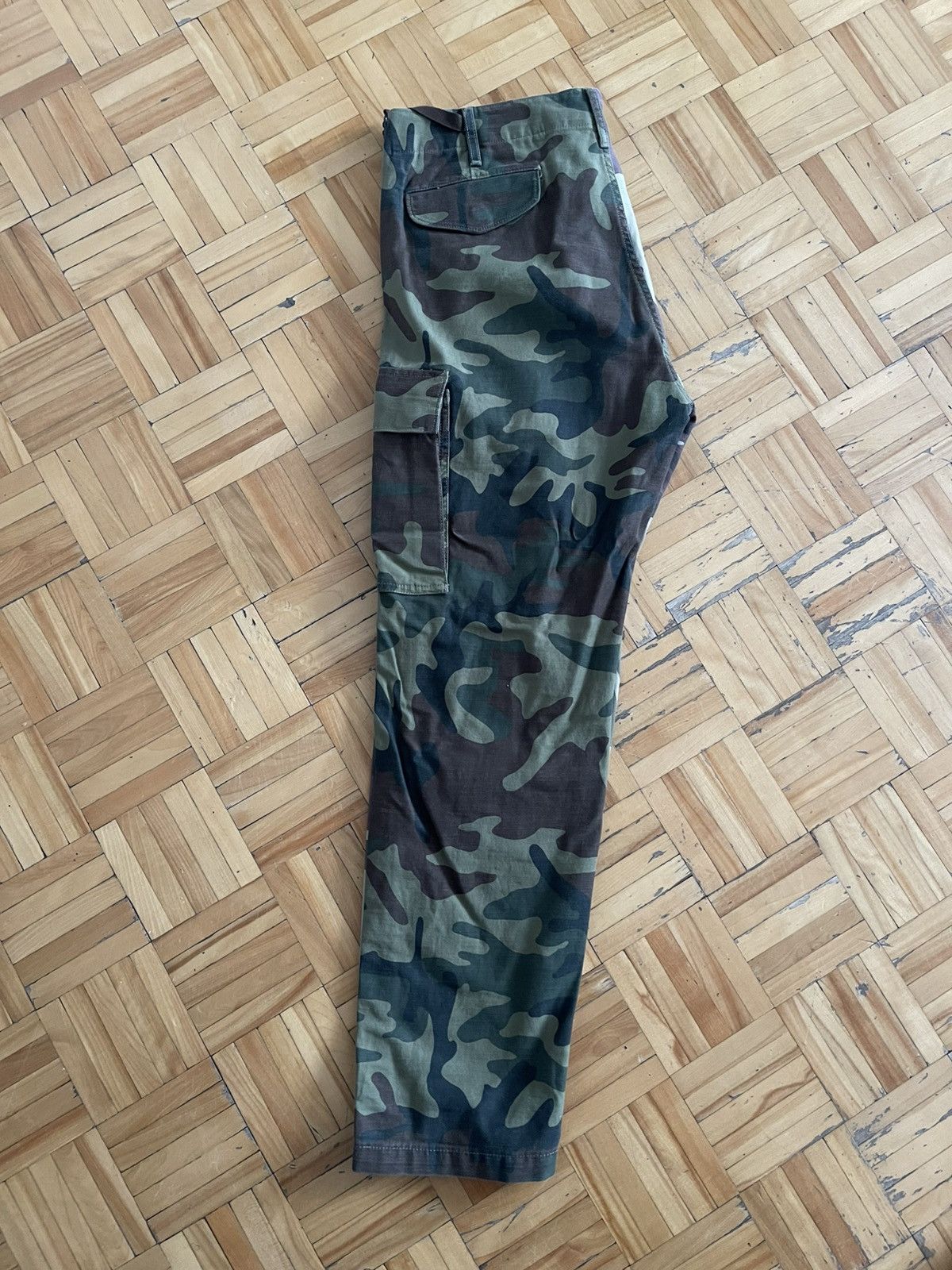 Levi's Levi’s camo cargo pants Size US 34 / EU 50 - 4 Thumbnail