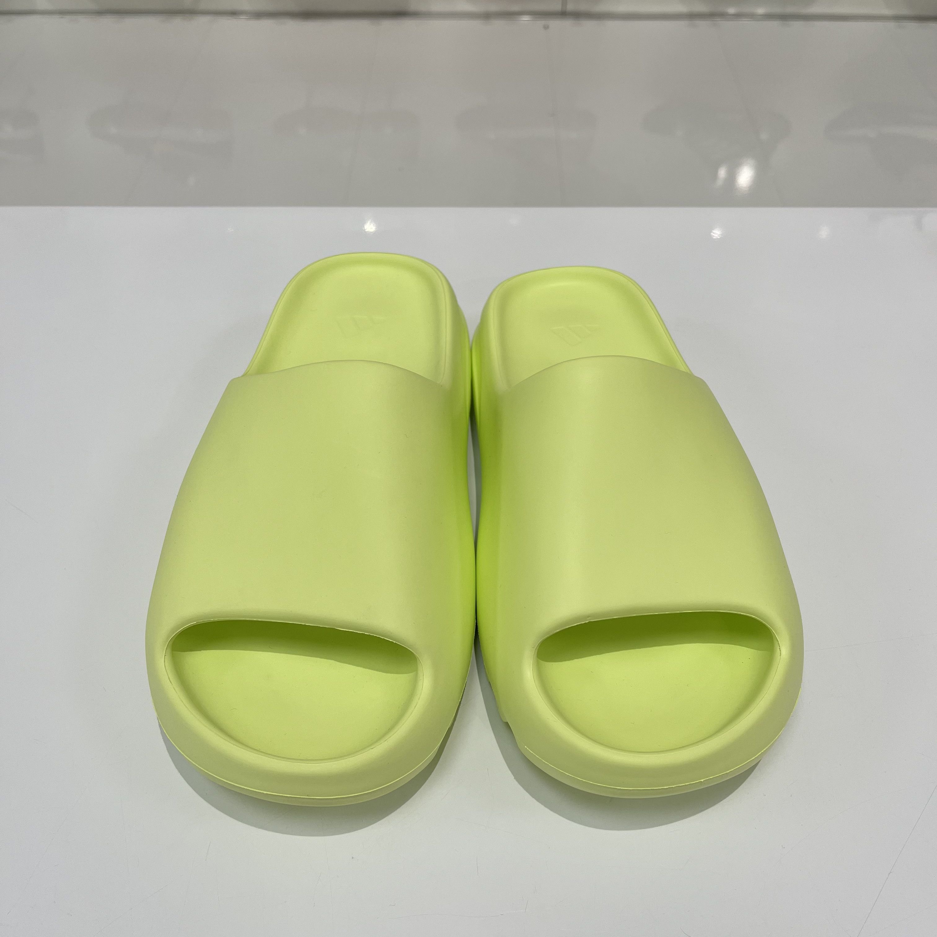 Adidas Adidas Yeezy Slide Glow Green Size US 9 / EU 42 - 10 Thumbnail