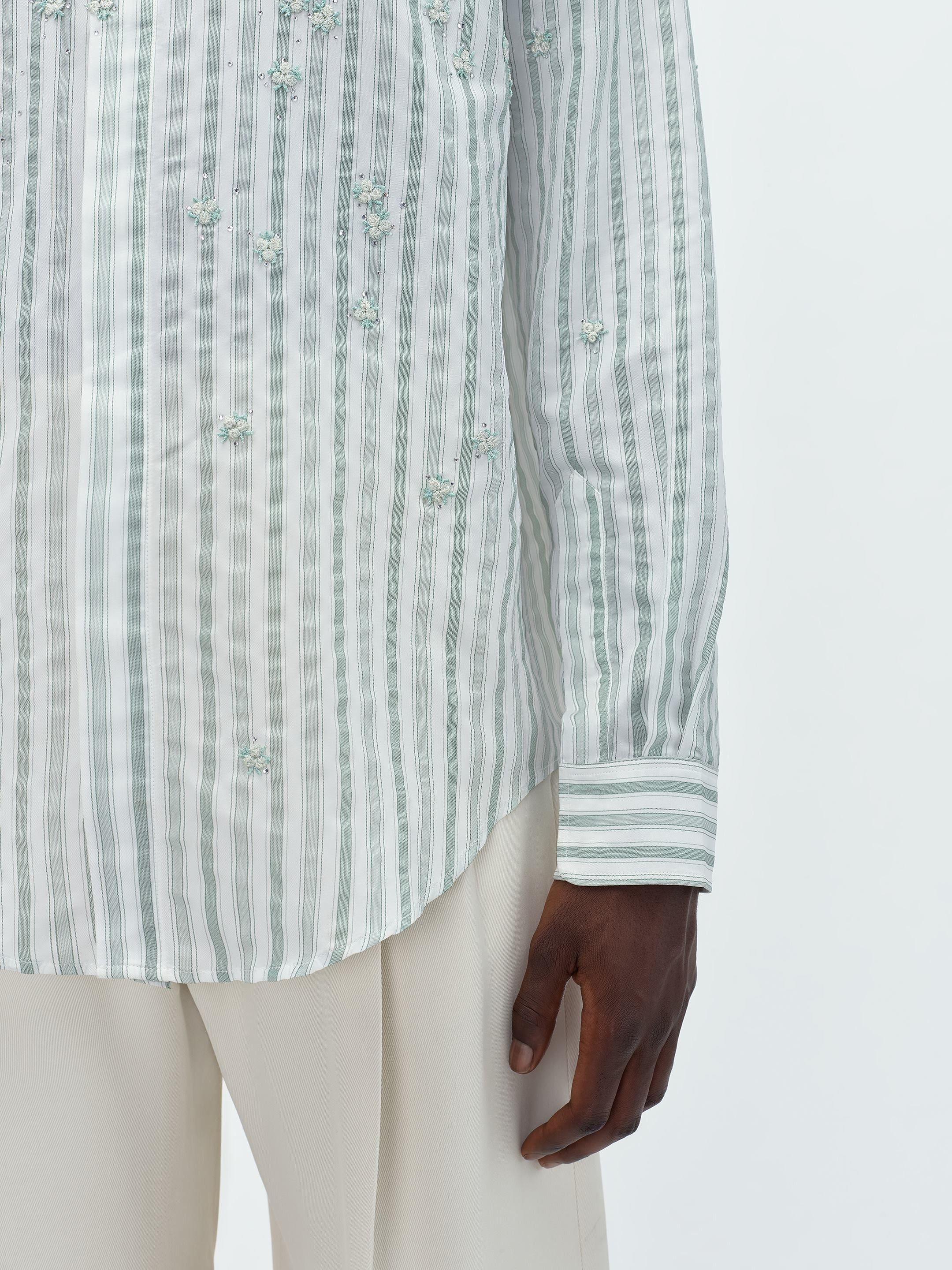 Amiri o1s1wg110425 Floral Stripe Shirt in White/Green Size US XL / EU 56 / 4 - 7 Thumbnail