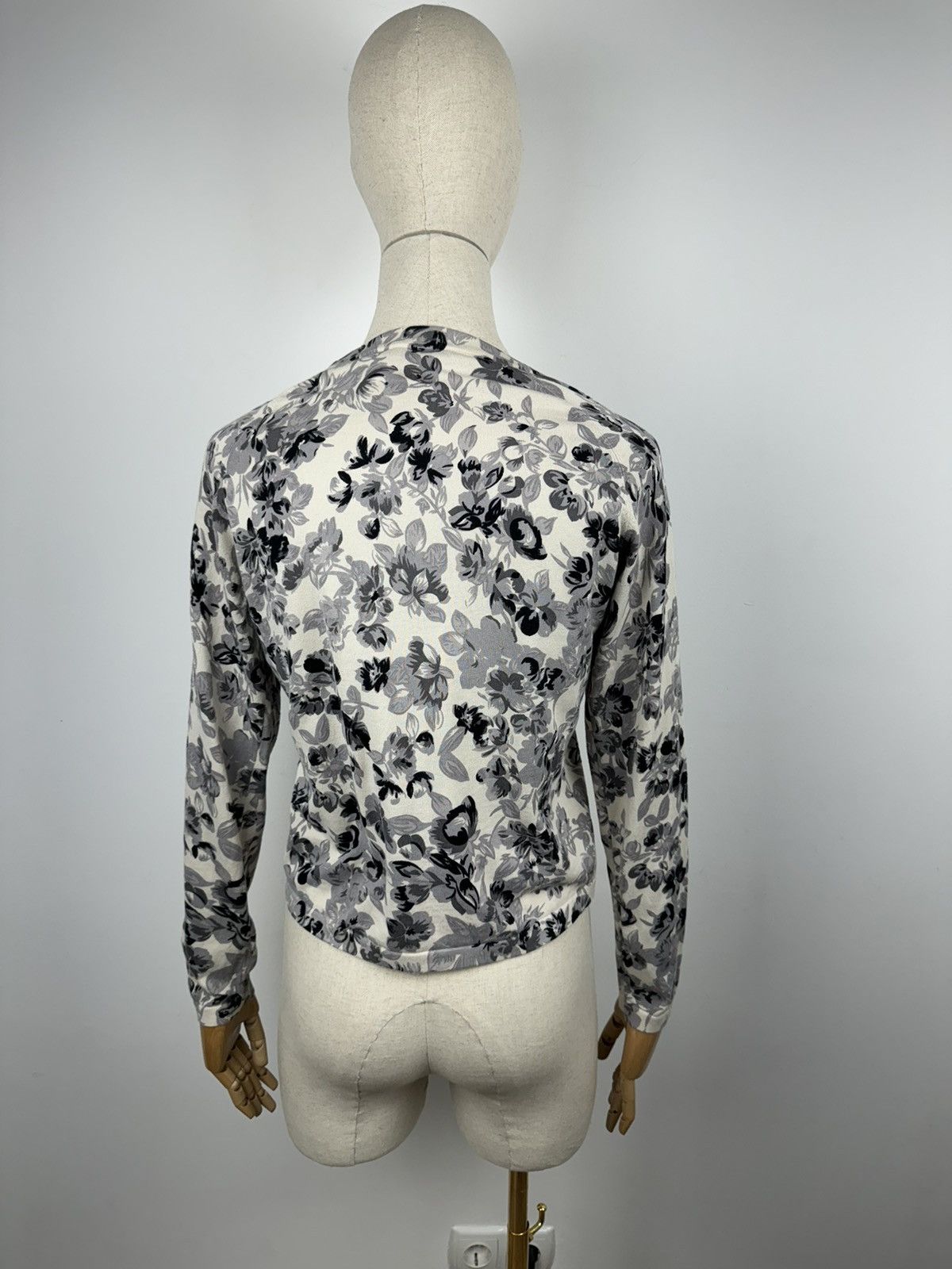 Weekend Max Mara Women’s Weekend Max Mara Cardigan Sweater size US10 Size L / US 10 / IT 46 - 4 Thumbnail