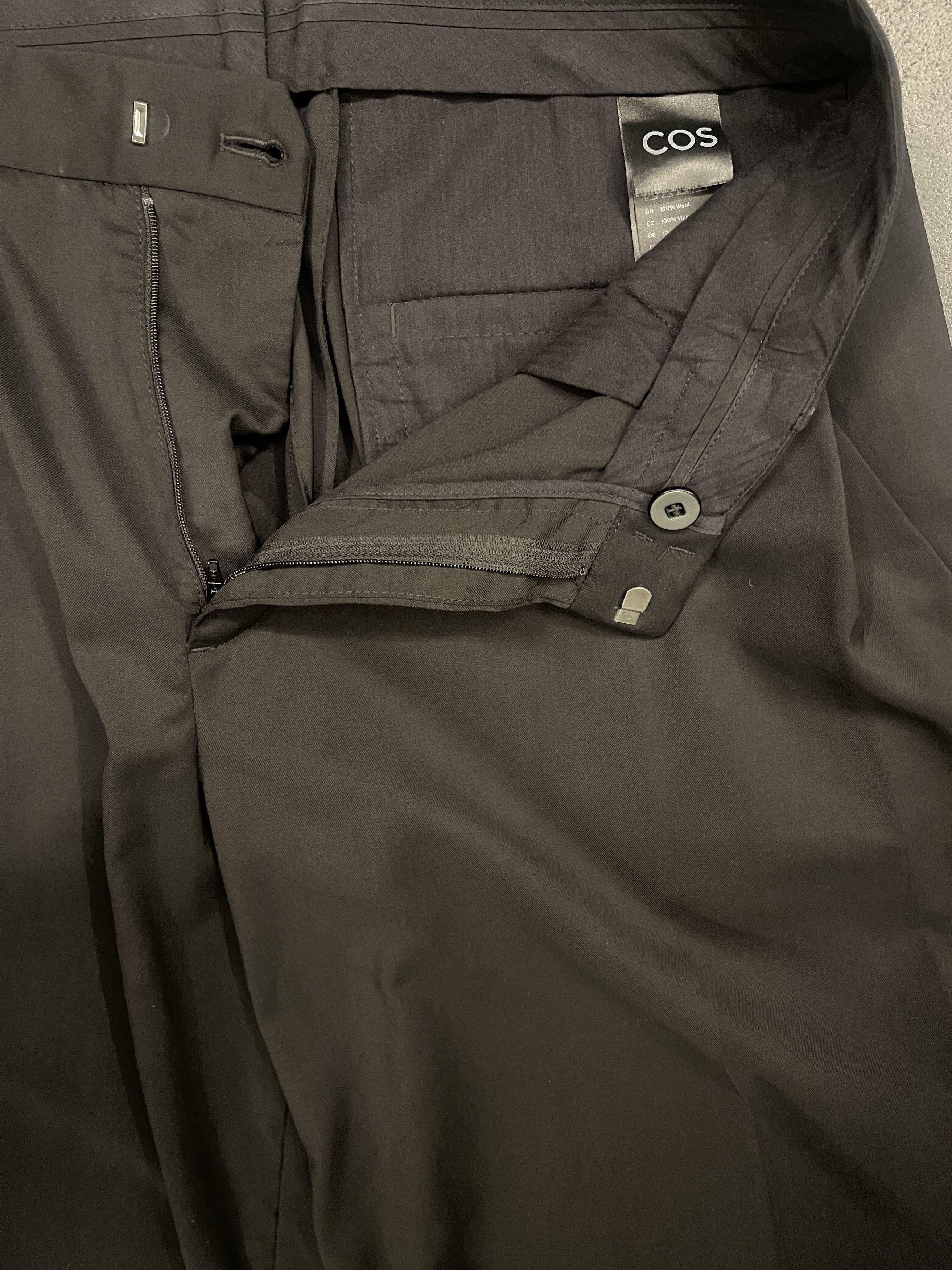 Cos COS Wide Pleated Black Trousers Size US 32 / EU 48 - 3 Thumbnail