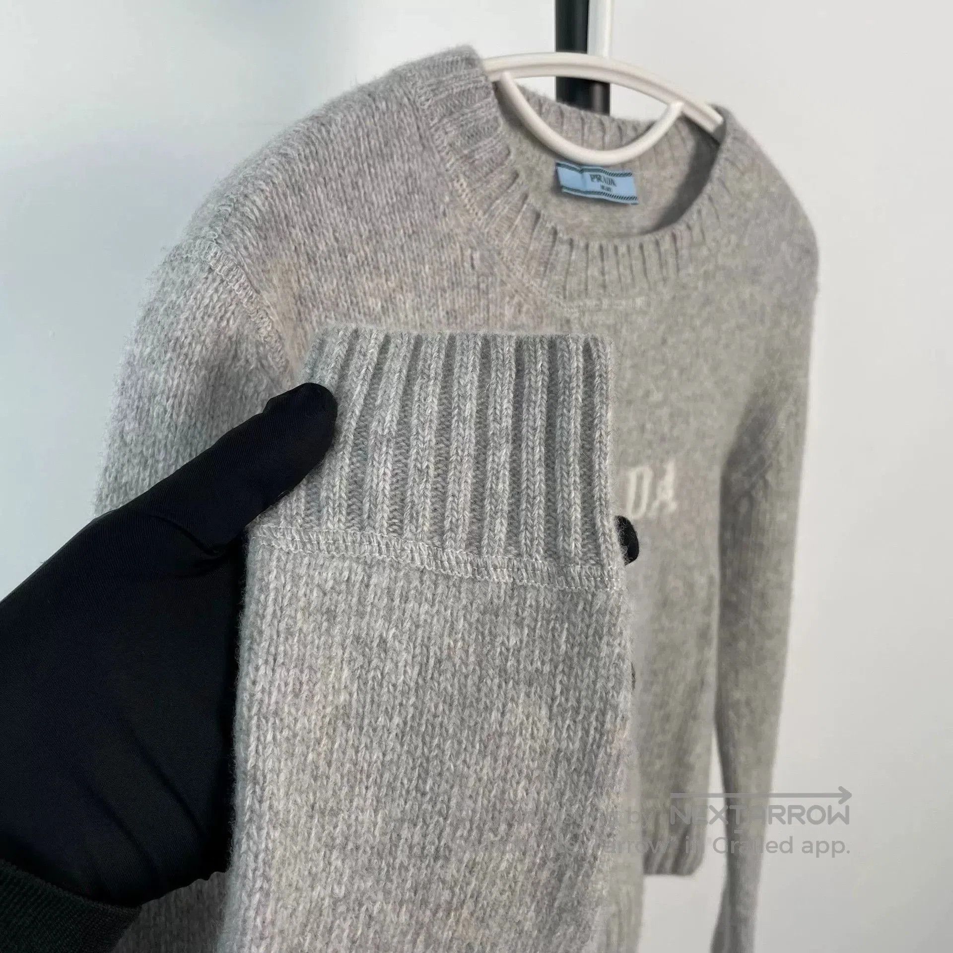 Prada Prada Wool Cashmere Sweater Size 42. Size M / US 6-8 / IT 42-44 - 4 Thumbnail