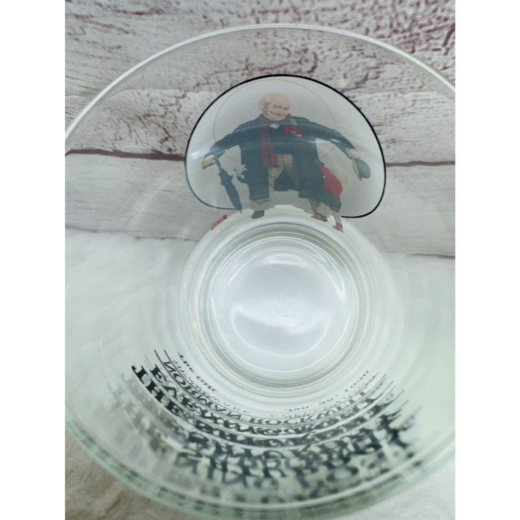 Other Norman Rockwell Saturday Evening Post "THE GIFT" Glass Tumbl Size ONE SIZE - 3 Thumbnail