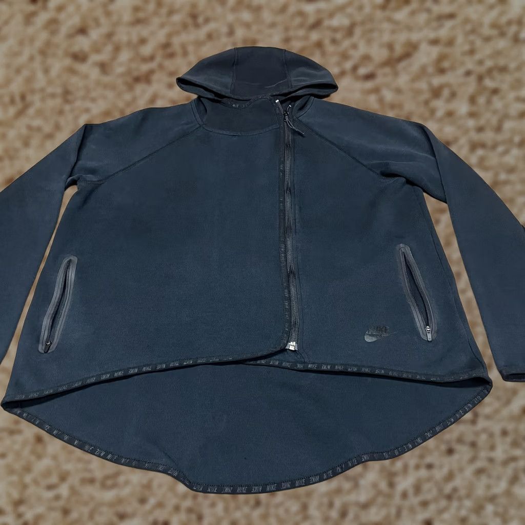 Nike Nike Hoodie Womens L Gray Tech Fleece Jacket Black Asym Zip Drop Tail Size L / US 10 / IT 46 - 1 Thumbnail