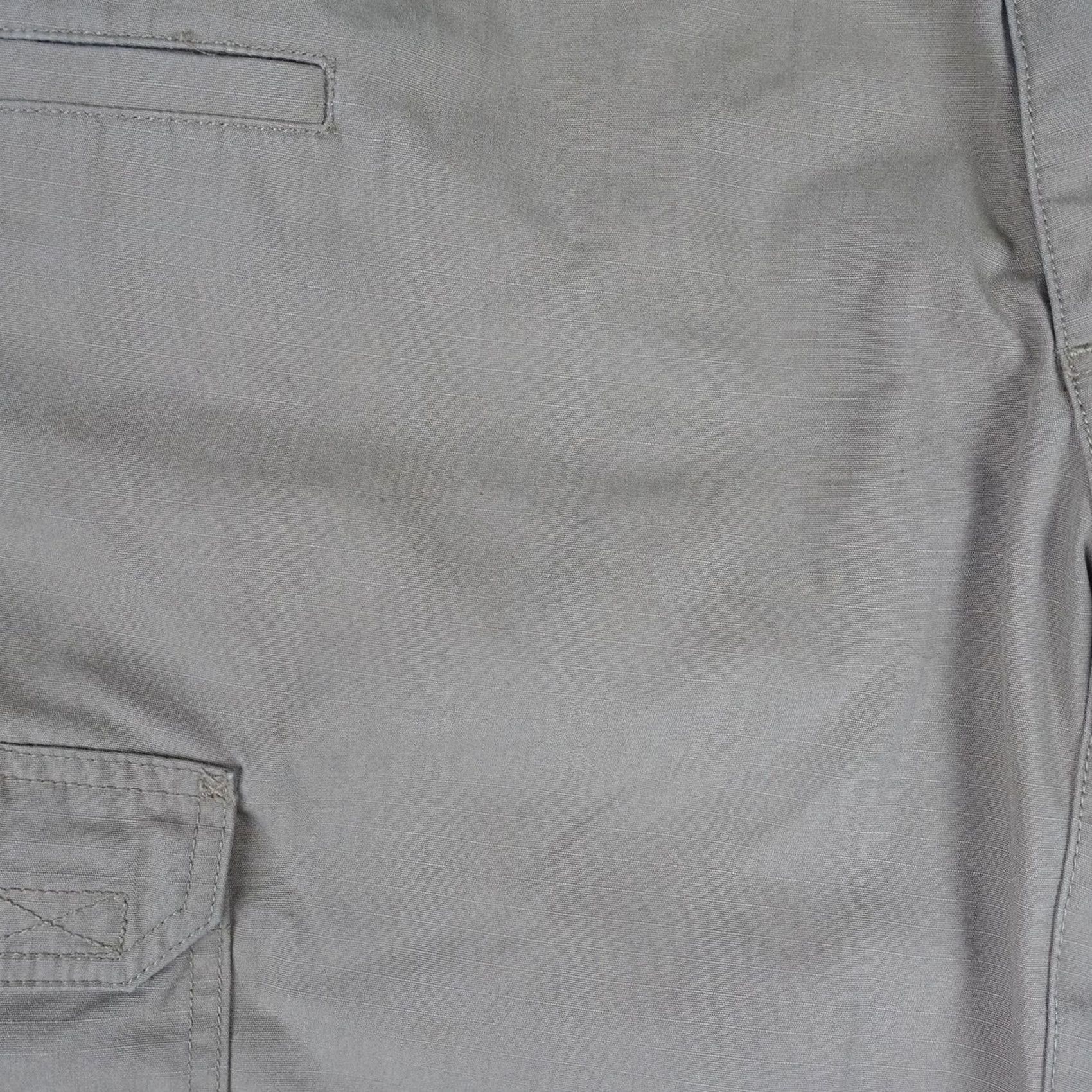 Vintage 5.11 Tactical Cargo Pants Mens 31x30 Beige Elastic Waist Ripstop Workwear Series Cargo Pants Mens Beige Size US 31 - 7 Thumbnail