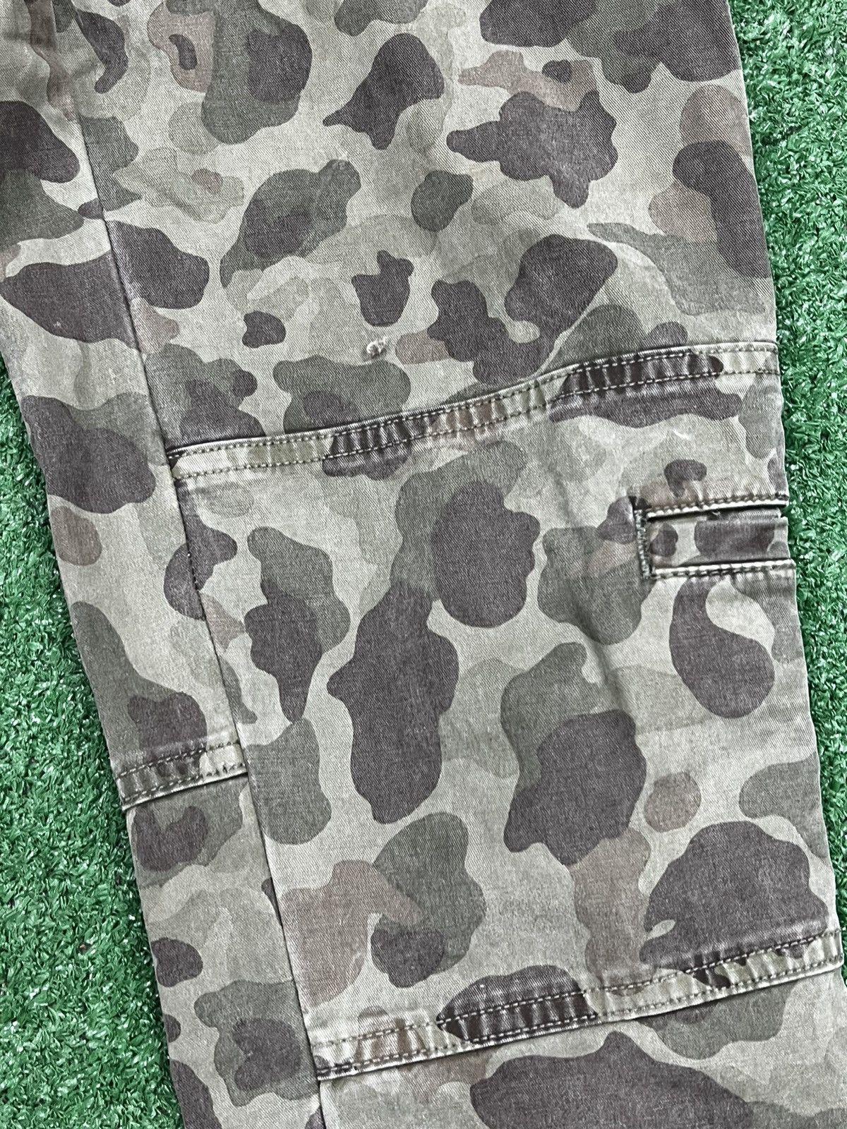 Lucky Brand Lucky Brand The Cargo Camo Pants Size 25" / US 0 / IT 36 - 3 Thumbnail