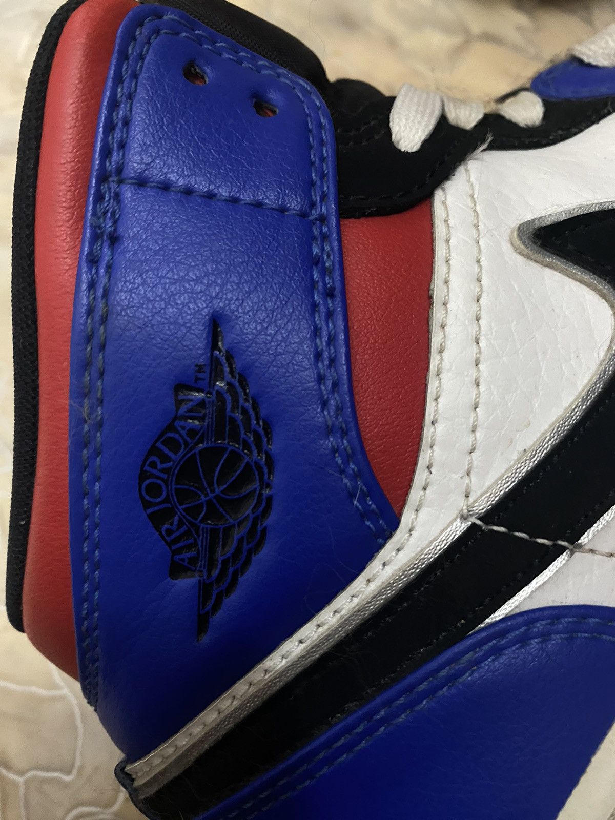Jordan Brand × Nike Air Jordan 1 Retro High Black Toe size UK 6 EU 39 Size US 6 / EU 39 - 8 Thumbnail