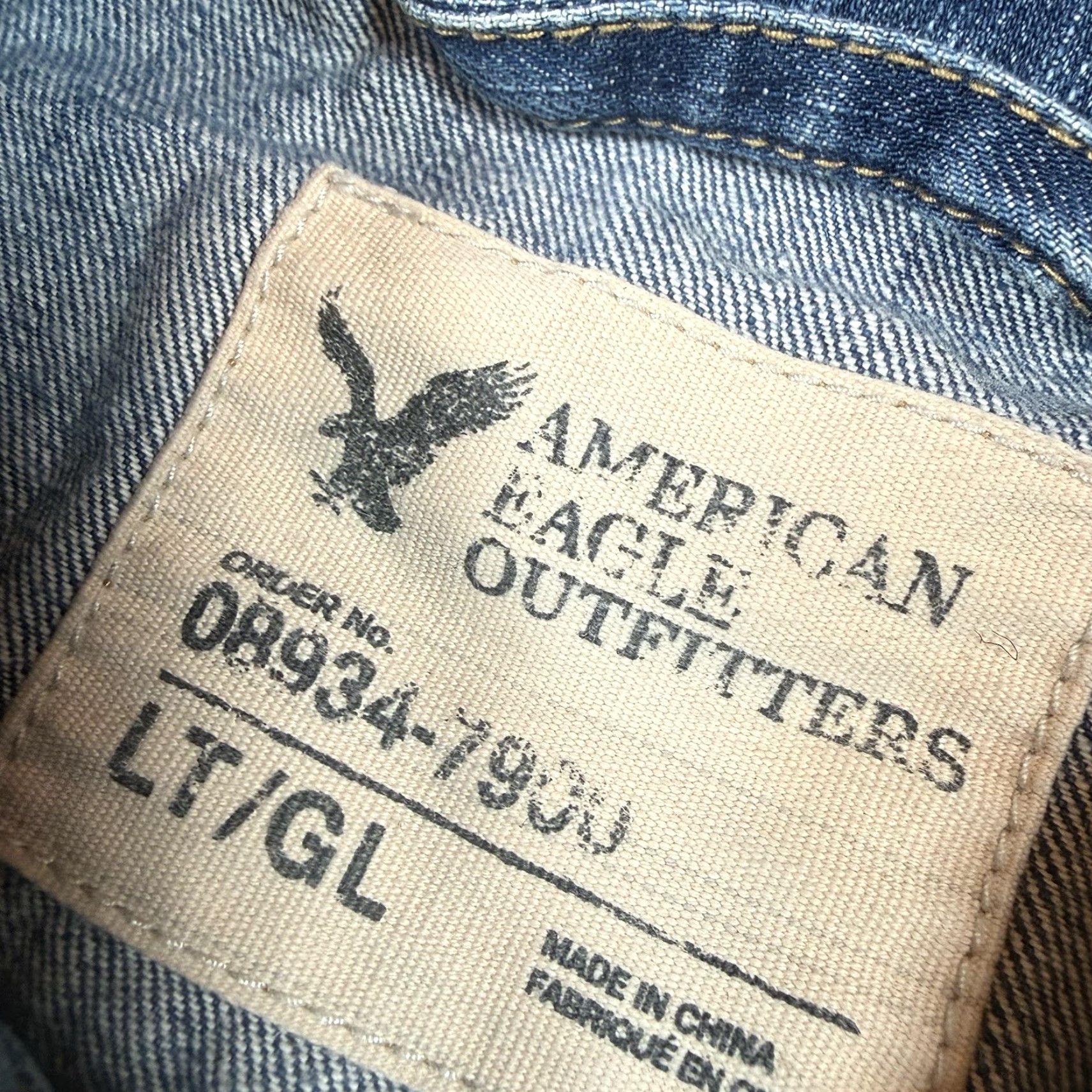 American Eagle Outfitters VINTAGE American Eagle Outfitters Denim Jean Jacket Mens L Blue Button Bomber Jacket Mens Blue Denim Cotton Outer Shell Regular Size L Mens Size US 33 - 4 Thumbnail