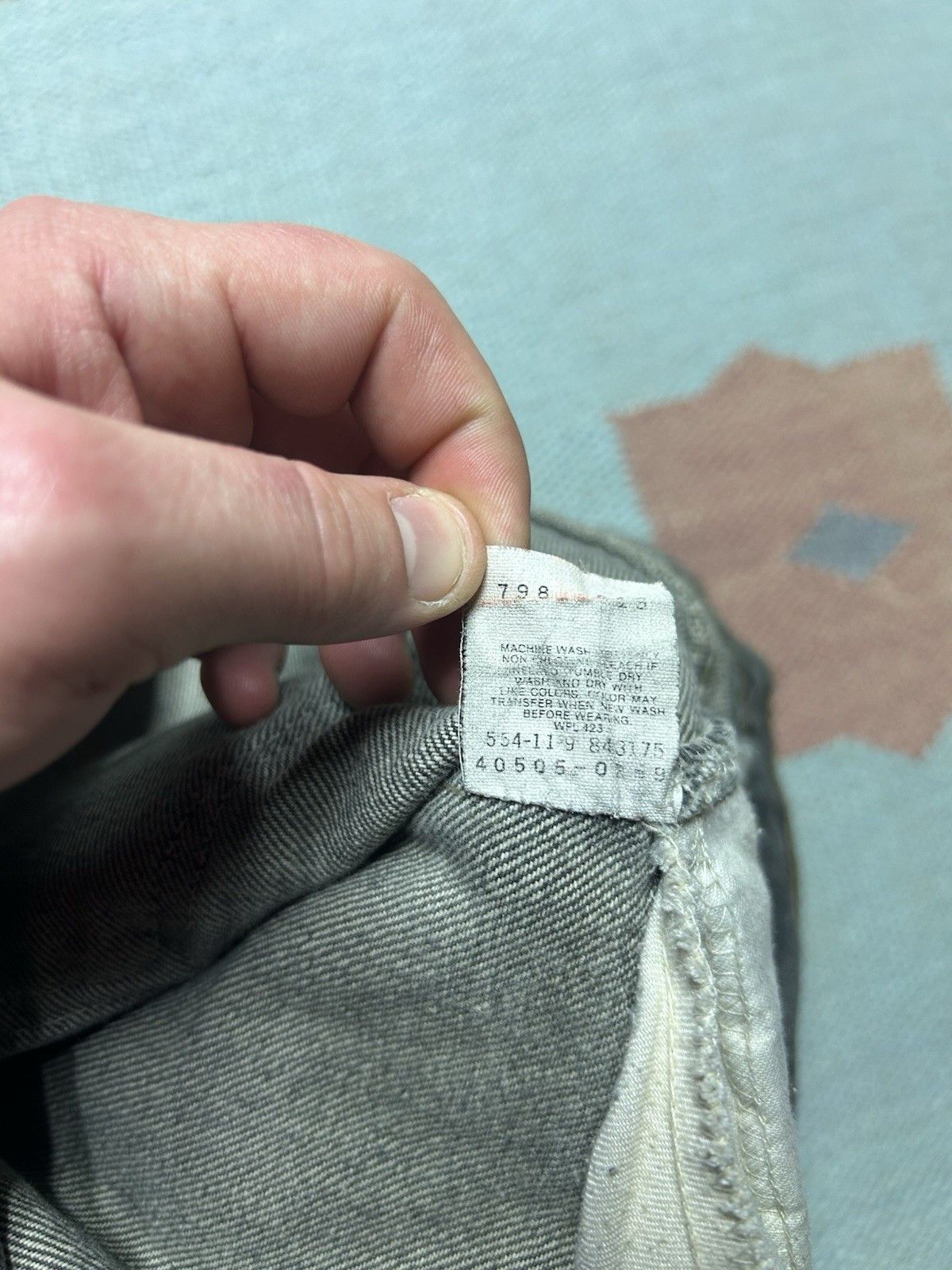 Vintage Vtg 90s Levis 505 jeans faded black distress straight 36x29 Size US 36 / EU 52 - 14 Thumbnail