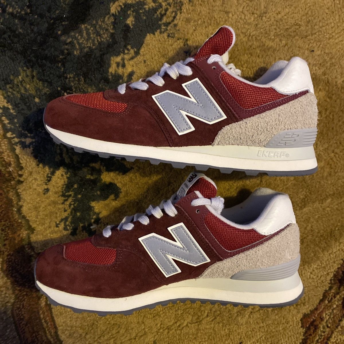 New Balance New Balance 574 Lunar New Year - Classic Crimson Size 8.5 Size US 8.5 / EU 41-42 - 2 Thumbnail