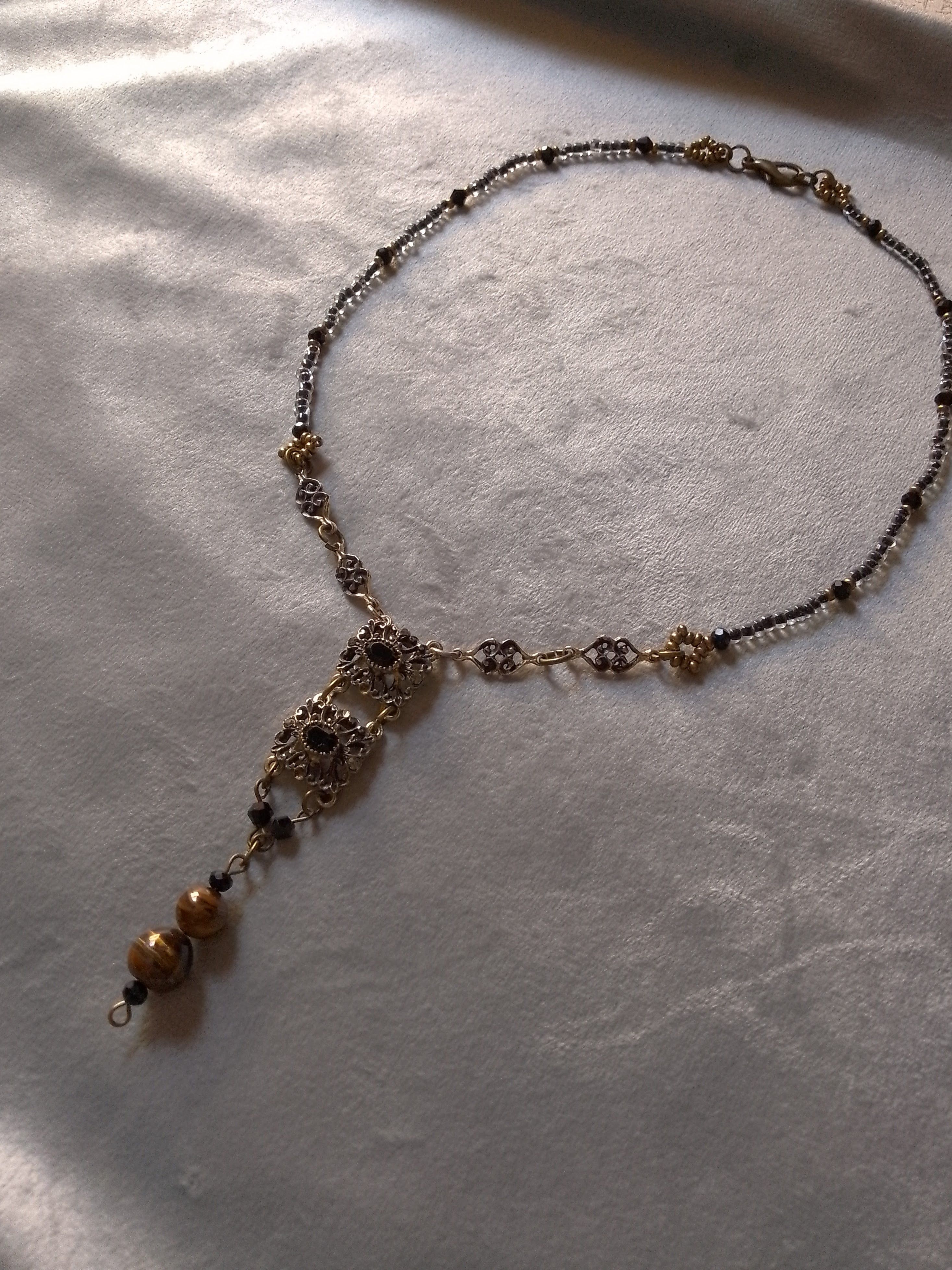 Handmade Vintage necklace Antique brass and eye of tiger gemstones Size ONE SIZE - 6 Thumbnail