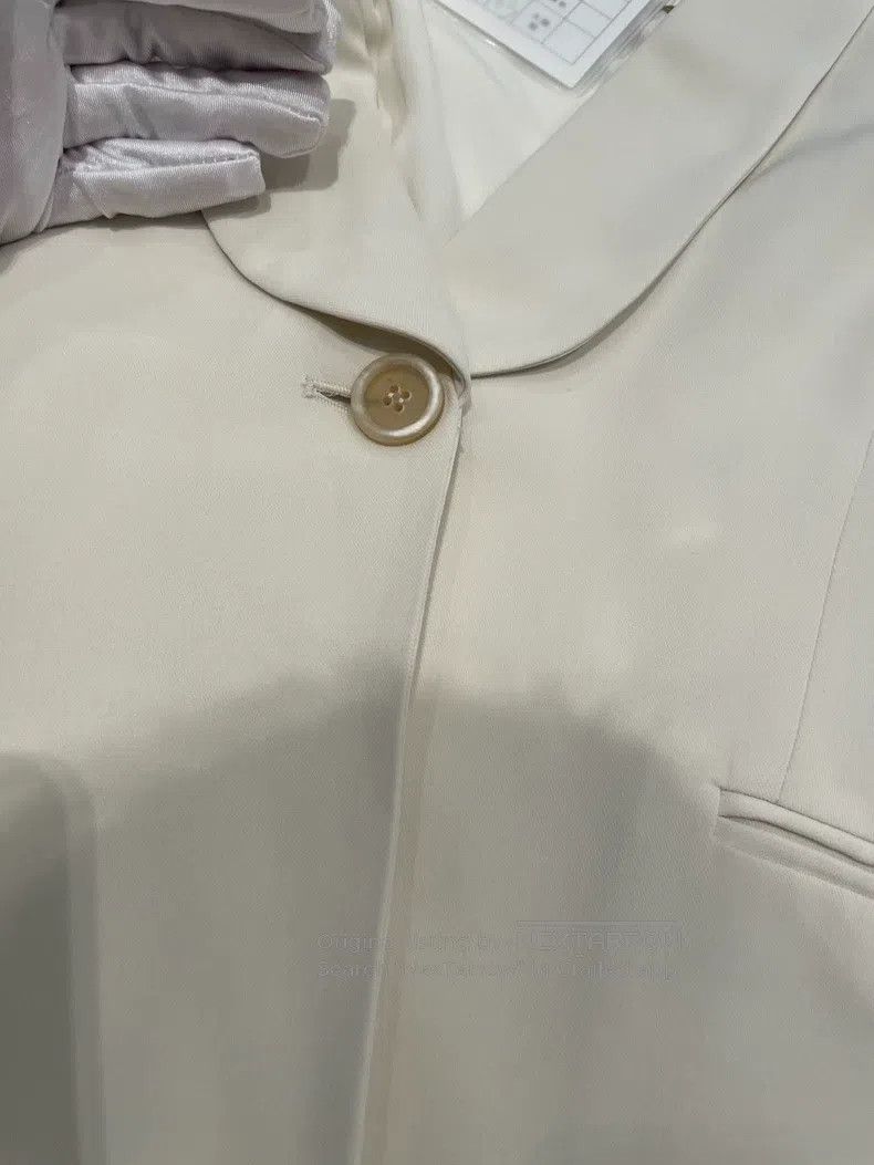 Brunello Cucinelli Brunello Cucinelli Off-white Viscose Fiber Beaded Blazer Size S / US 4 / IT 40 - 4 Thumbnail