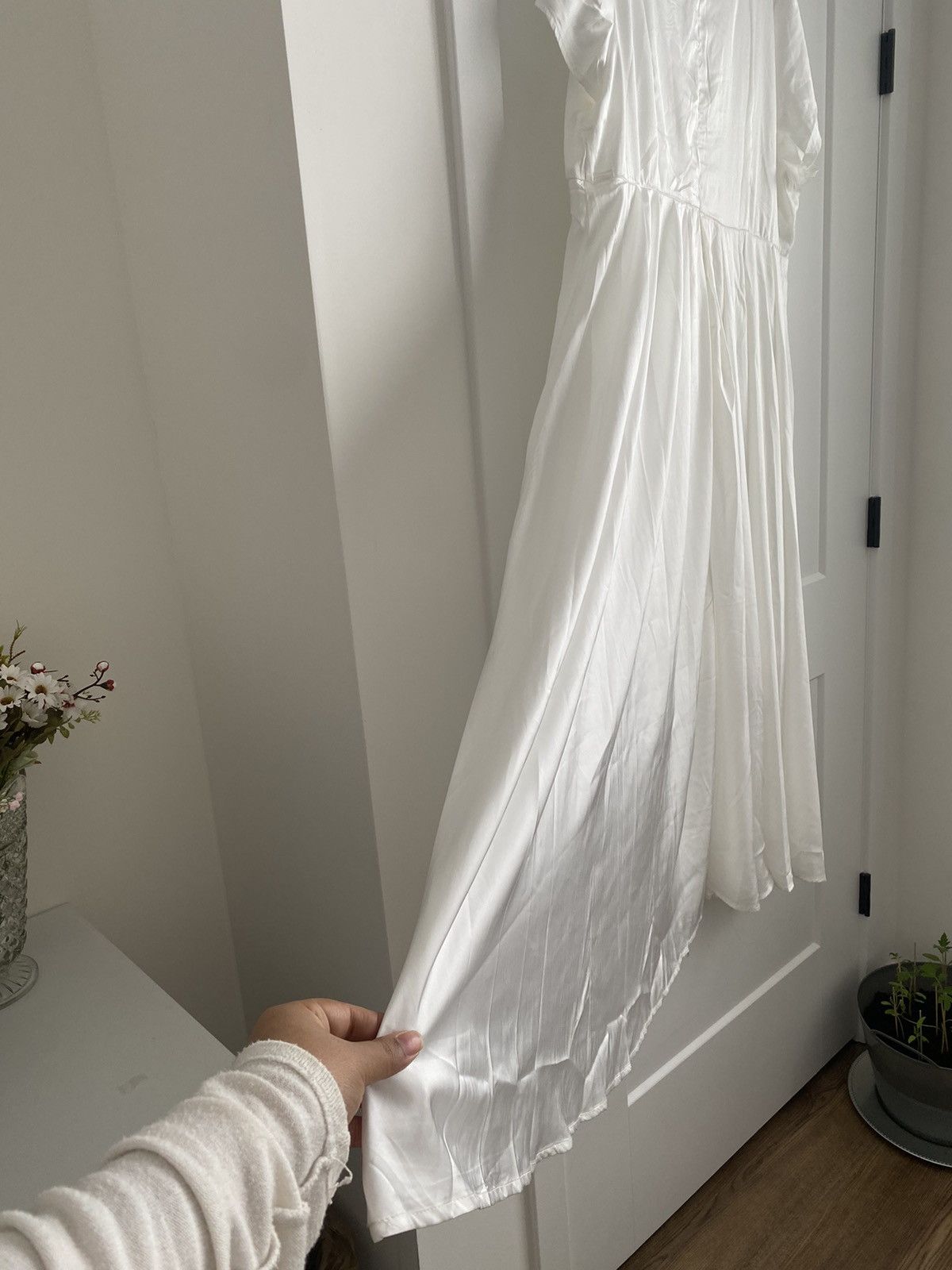 Other Plus wear NWT solid white color v neck long maxi dress Size XXL / US 16-18 / IT 52-54 - 8 Thumbnail