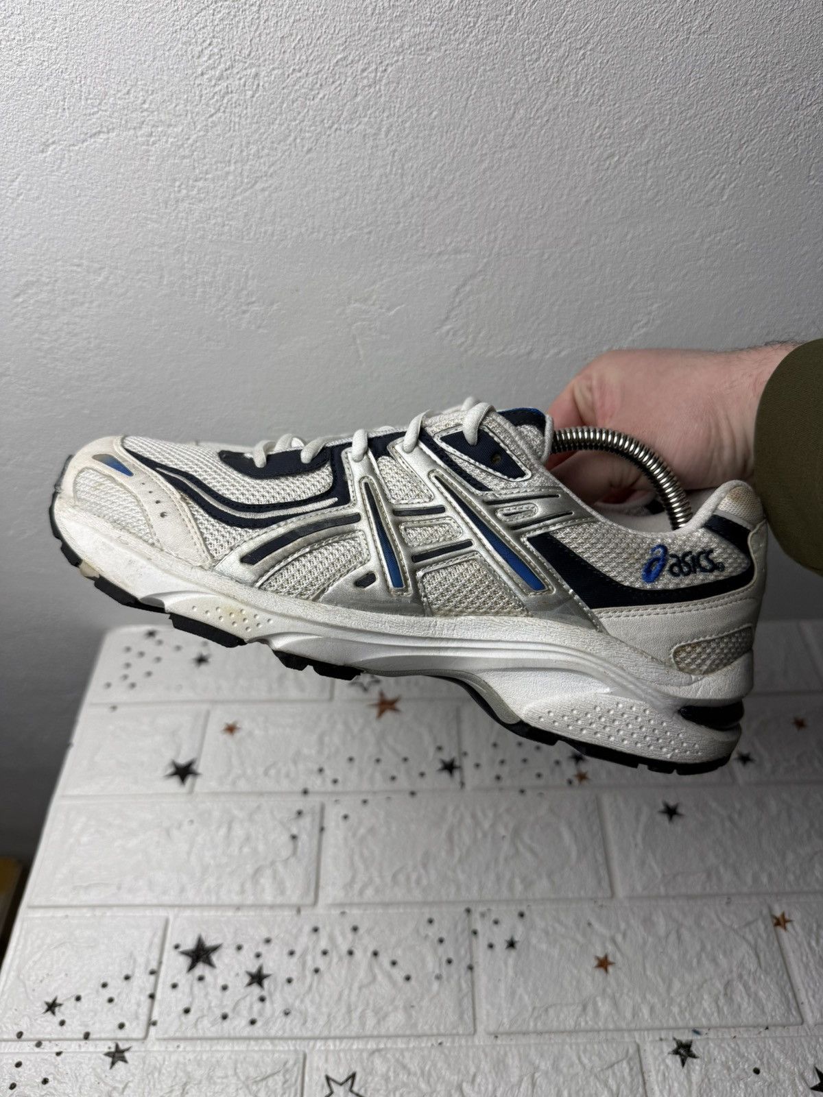Asics asics gel-comulus US9.5 UK8.5 EUR43.5 Sneakers Vintage Size US 9.5 / EU 42-43 - 2 Thumbnail