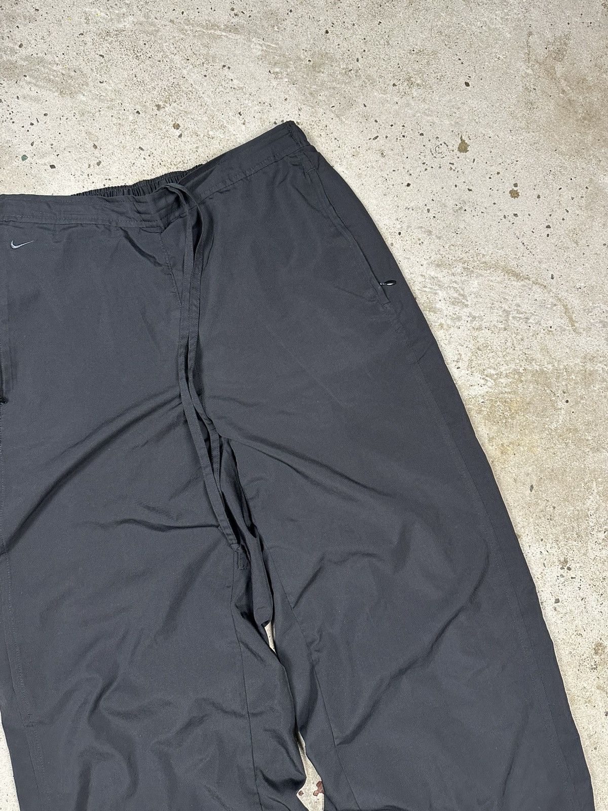 Nike Vintage Y2K Nike Baggy Black Track Pants Swoosh rare Size US 32 / EU 48 - 7 Thumbnail