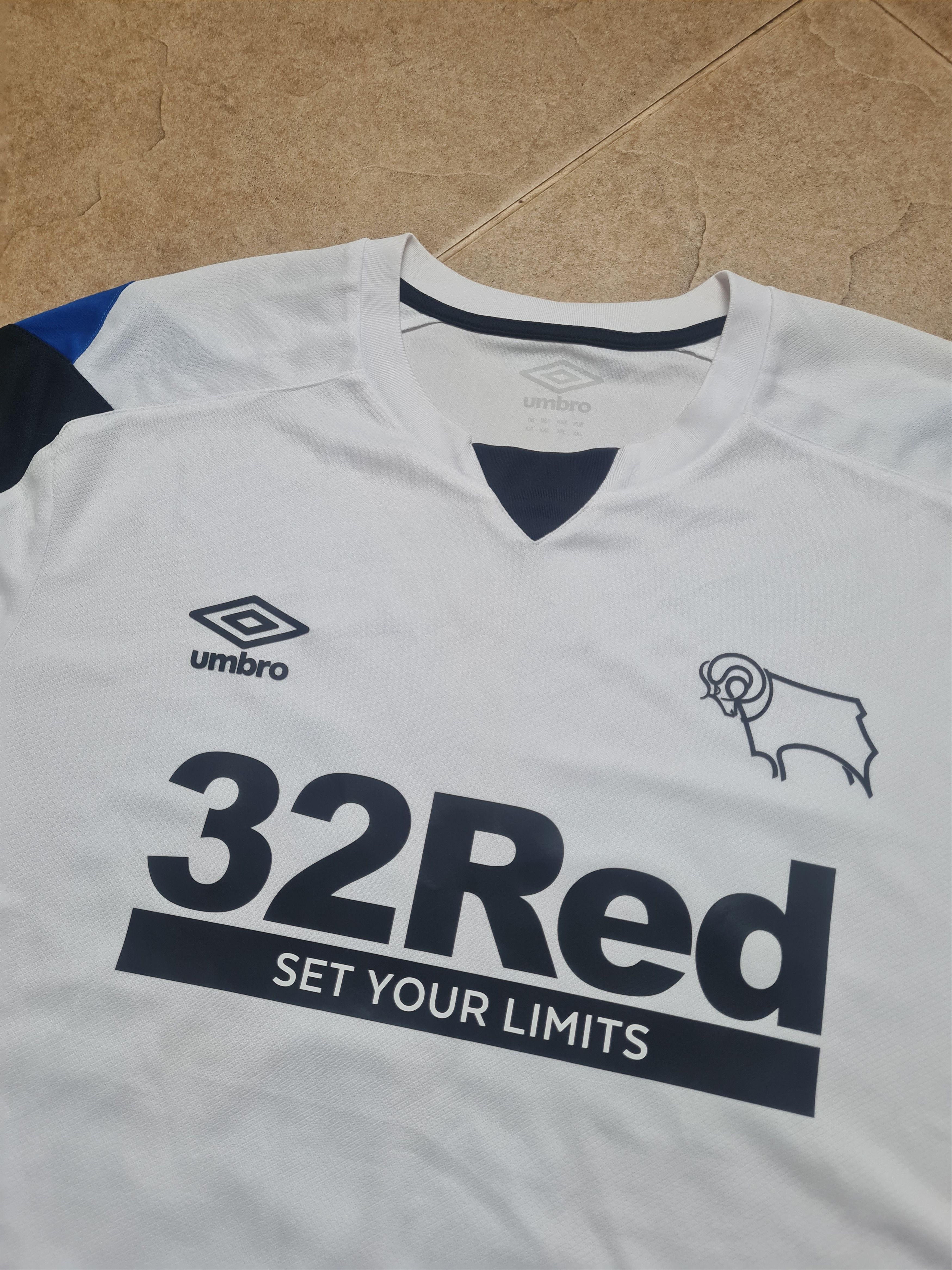 Umbro Soccer Jersey Derby County Football Shirt Umbro #50 Simon Size US XXL / EU 58 / 5 - 10 Thumbnail
