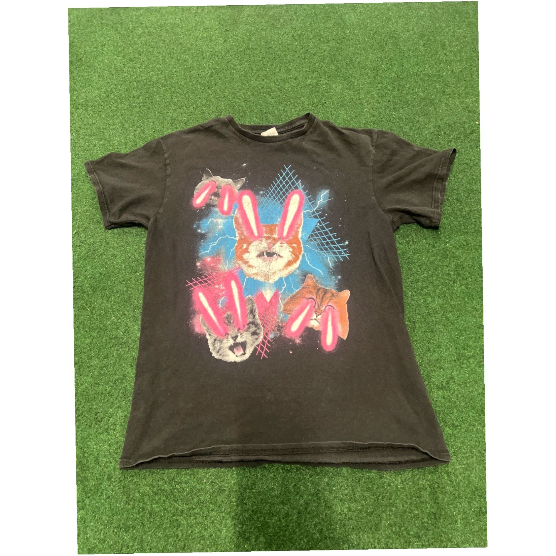 Delta Mens T-Shirt Medium Space Cats Cosmic Laser Eyes Black Neon Pink Glasses Retro Size US M / EU 48-50 / 2 - 1 Thumbnail