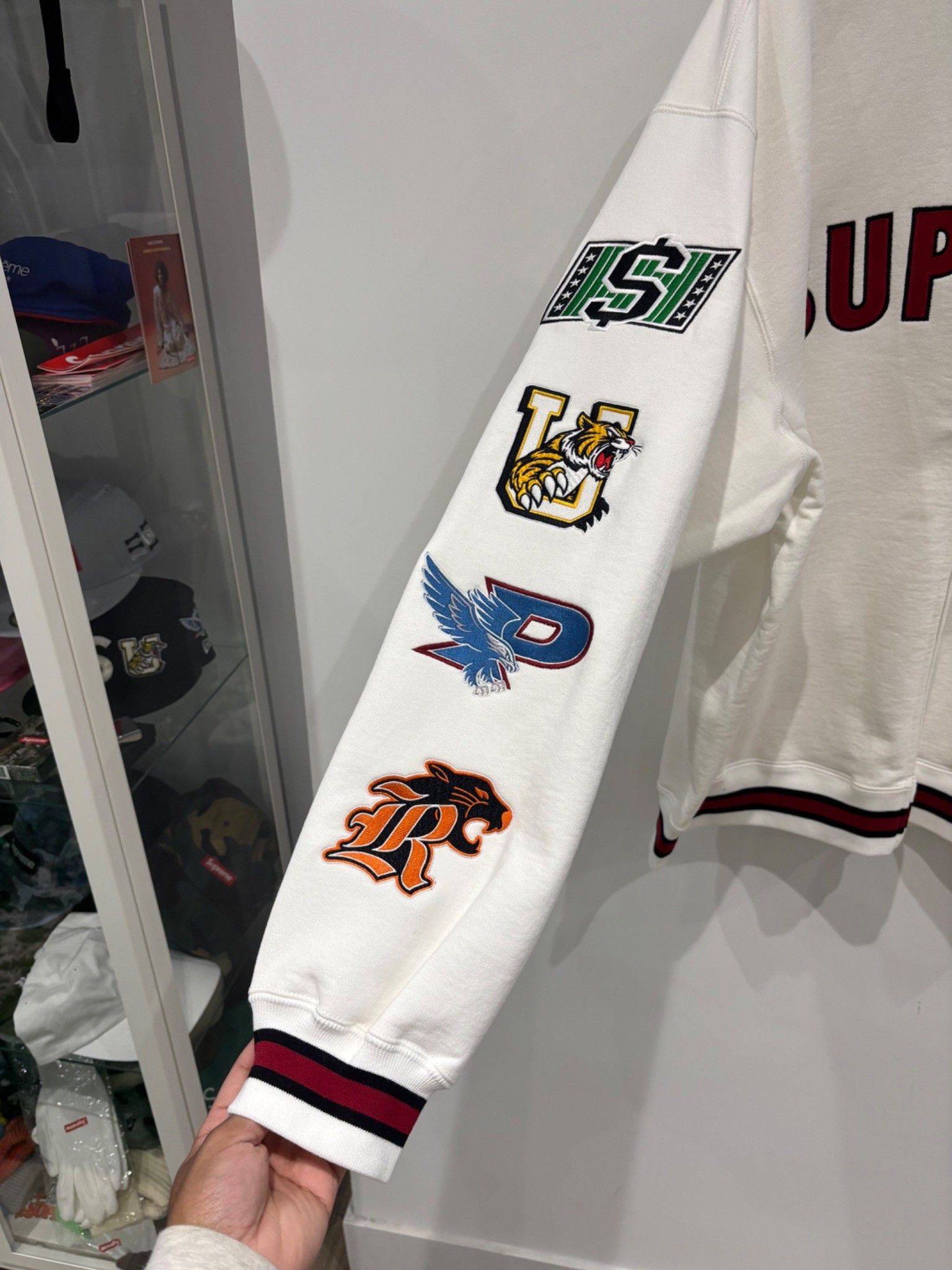 Supreme Supreme Mascots Zip Up Sweatshirt White Size US XL / EU 56 / 4 - 3 Thumbnail